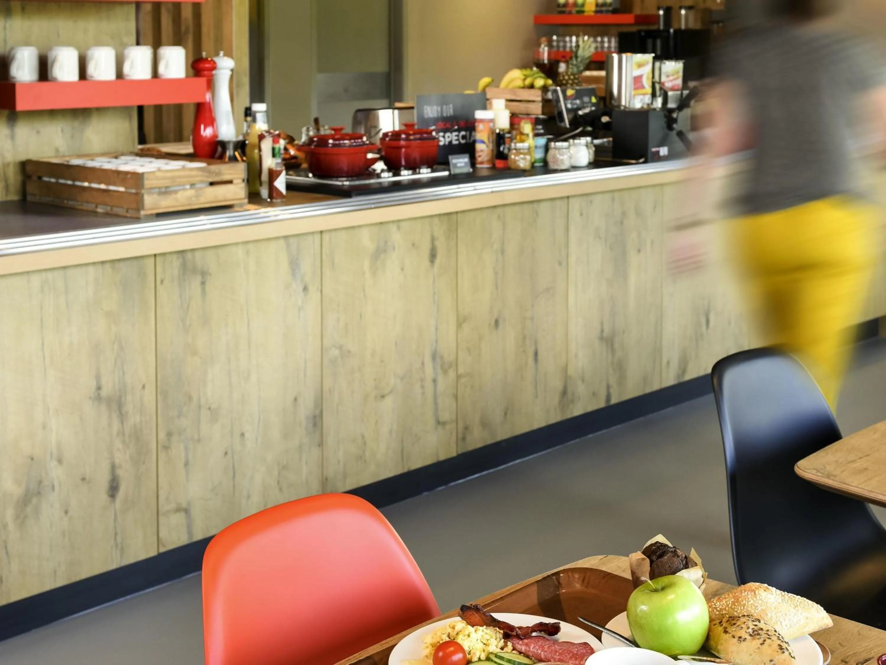 Restaurant/places to eat in Ibis Brussels Erasmus