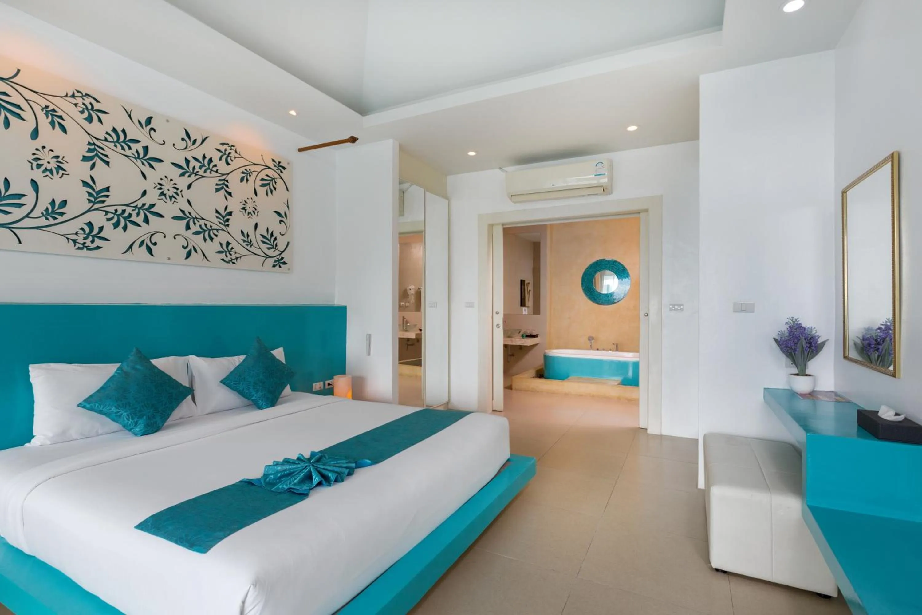 Bed in Amala Grand Bleu Resort Hilltops - SHA