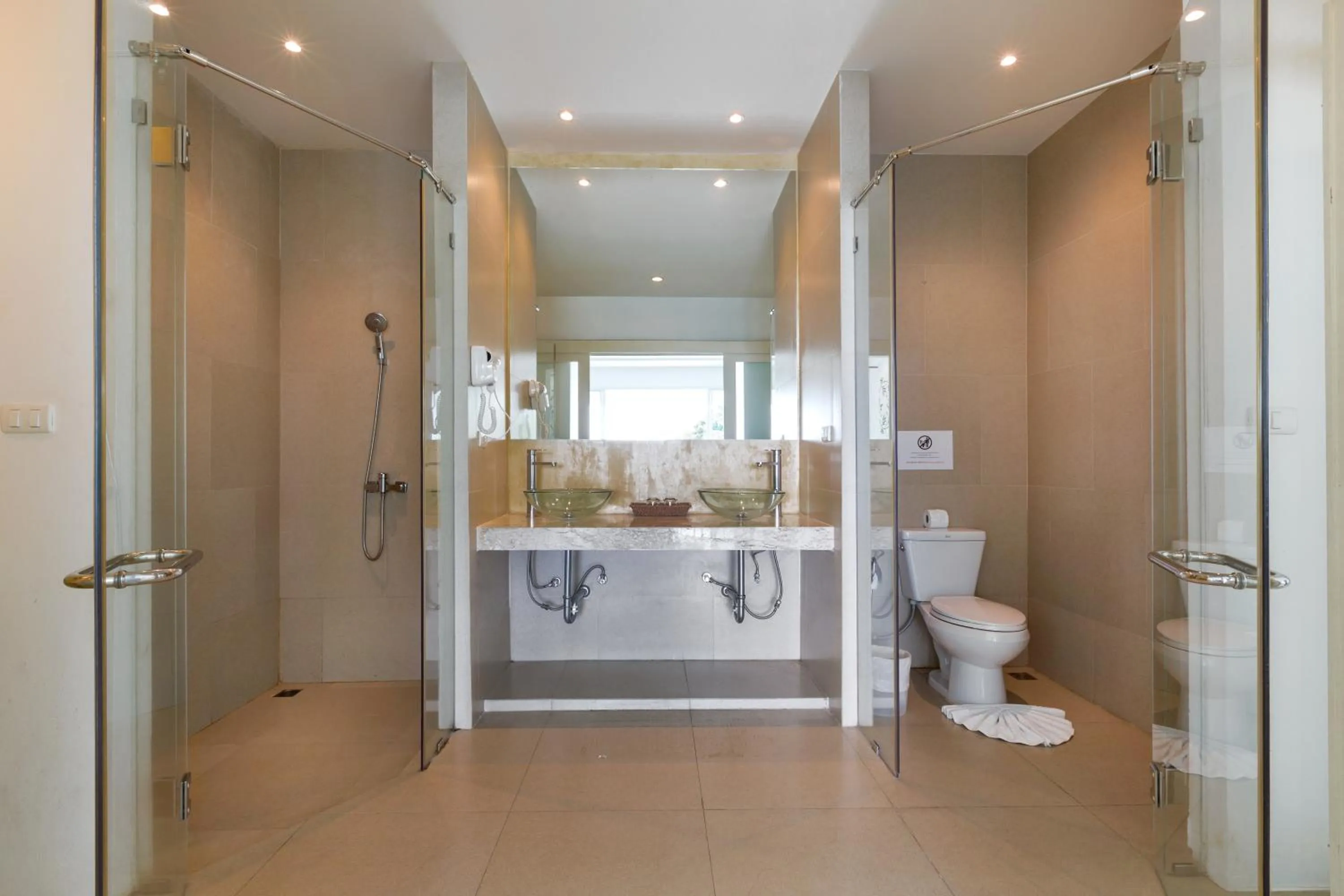 Bathroom in Amala Grand Bleu Resort Hilltops - SHA