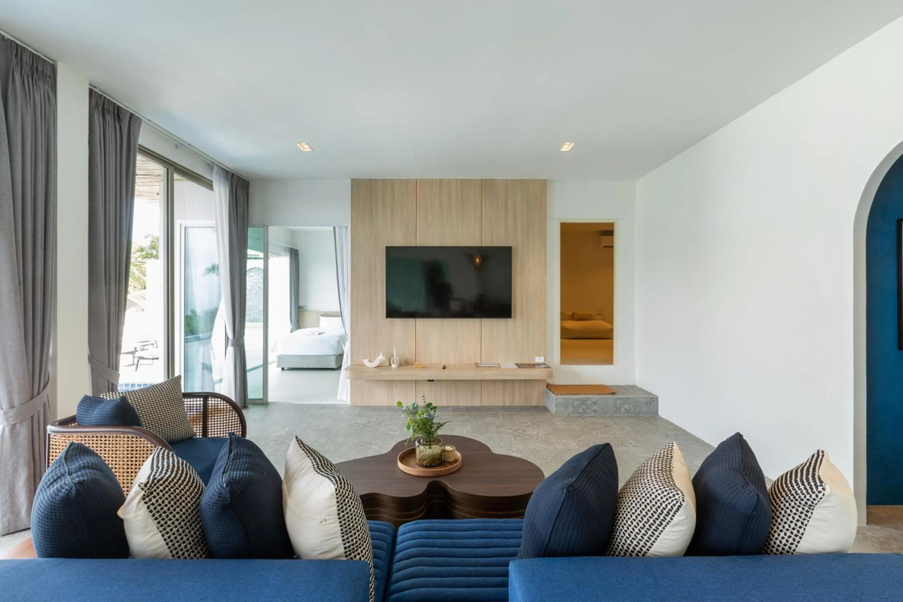 TV and multimedia in Amala Grand Bleu Resort Hilltops - SHA