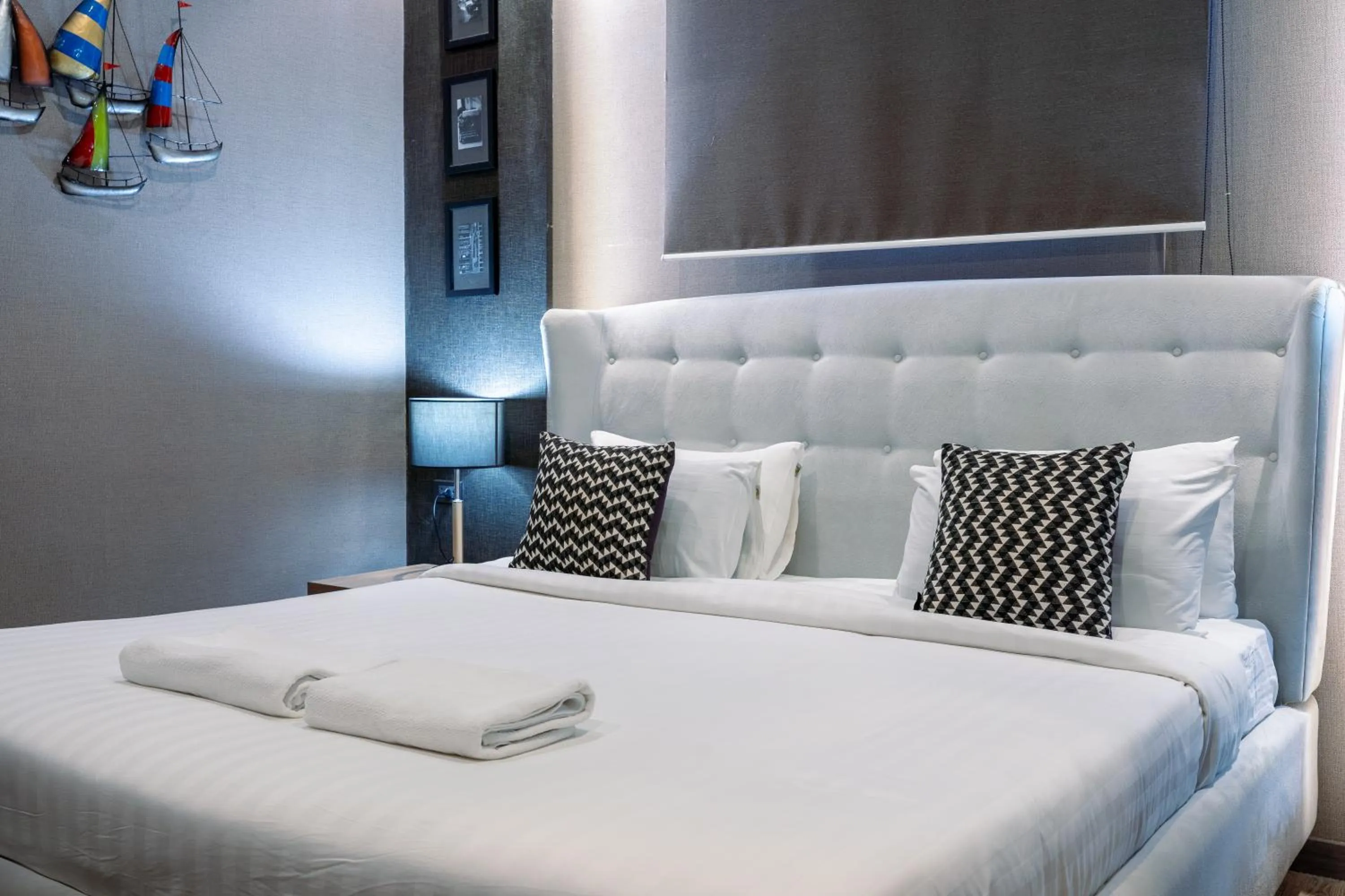 Bedroom, Bed in The Printing House Poshtel