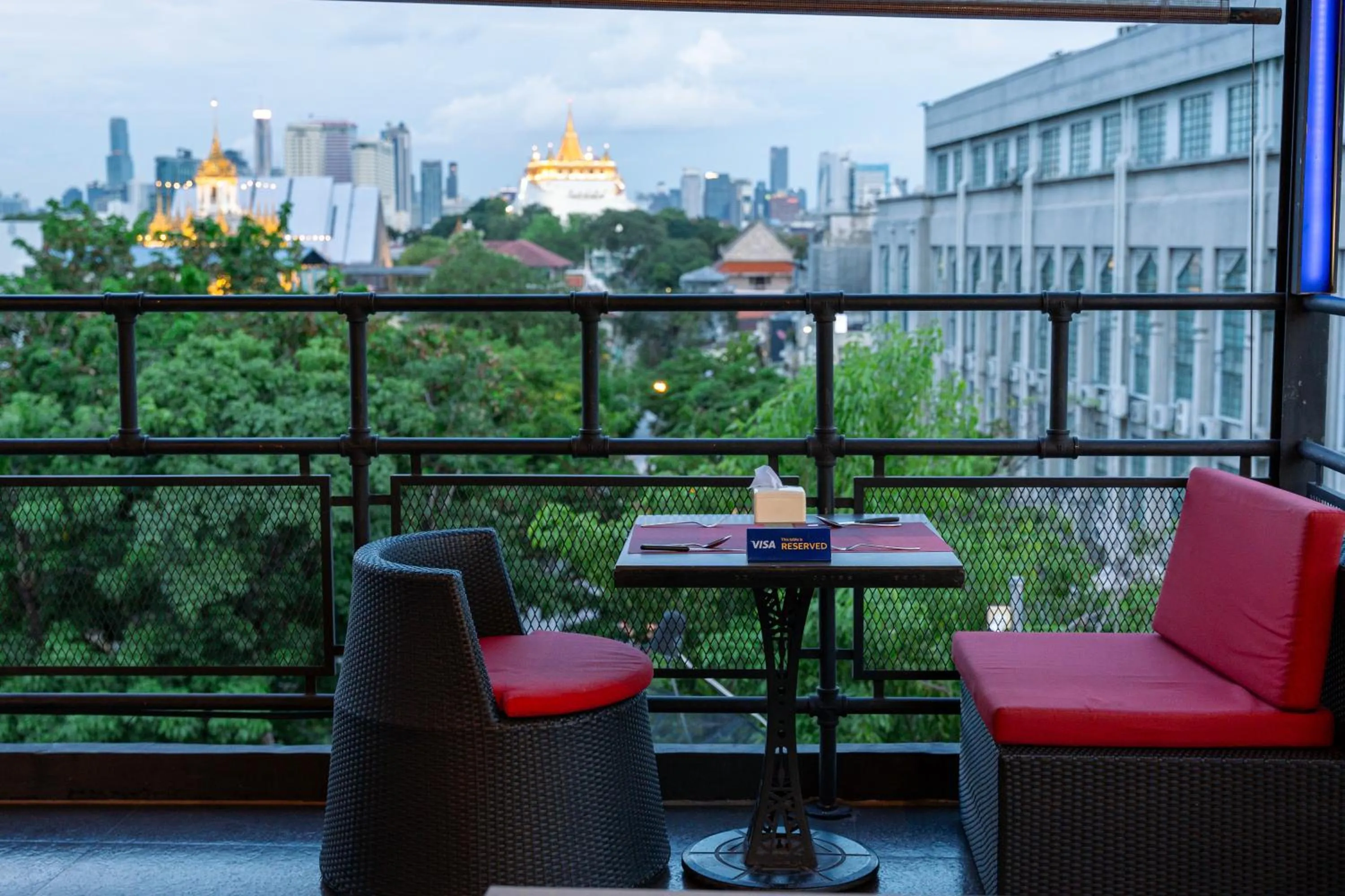 Restaurant/places to eat in The Printing House Poshtel