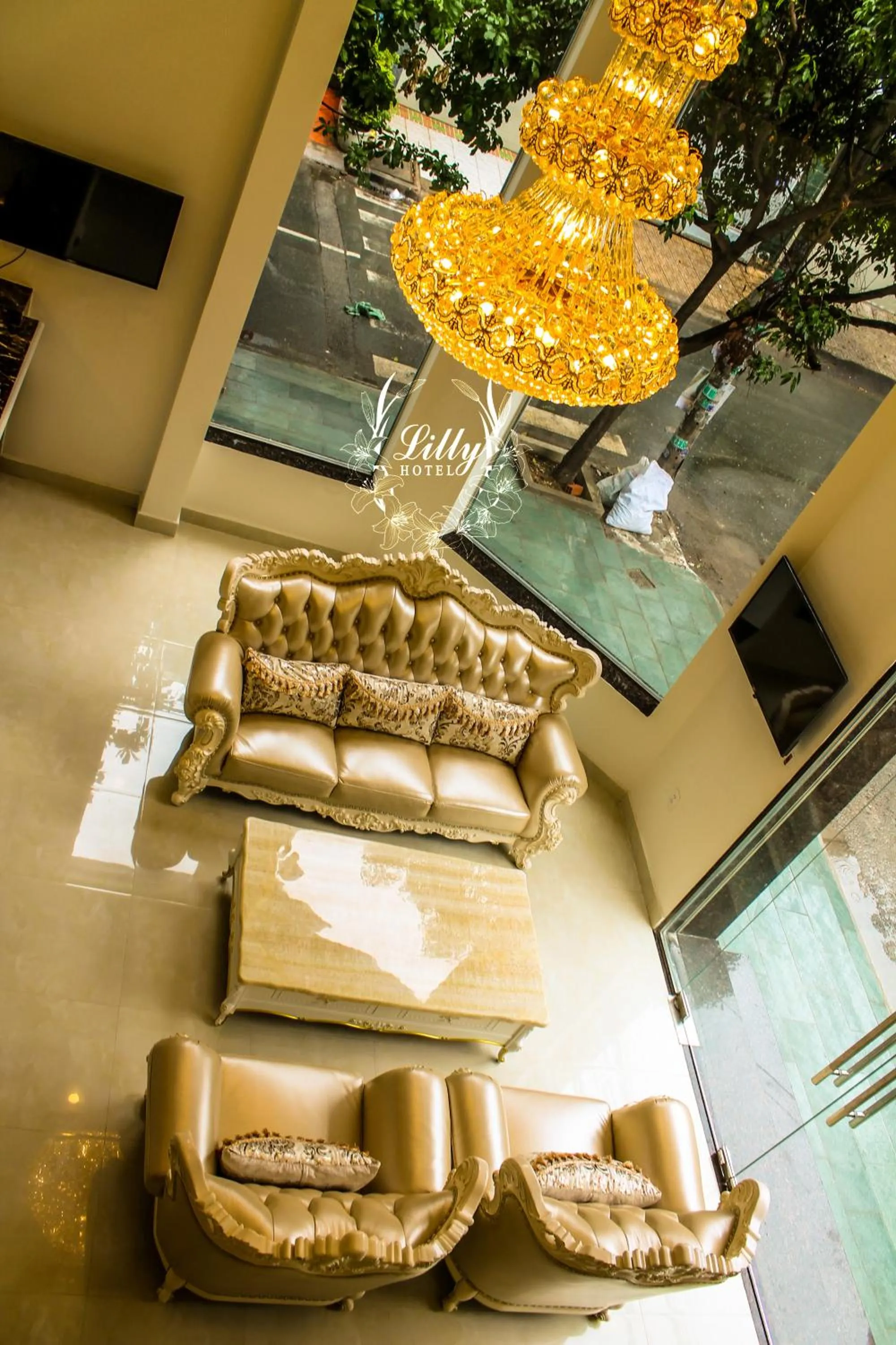 Property building in Lilly Hotel