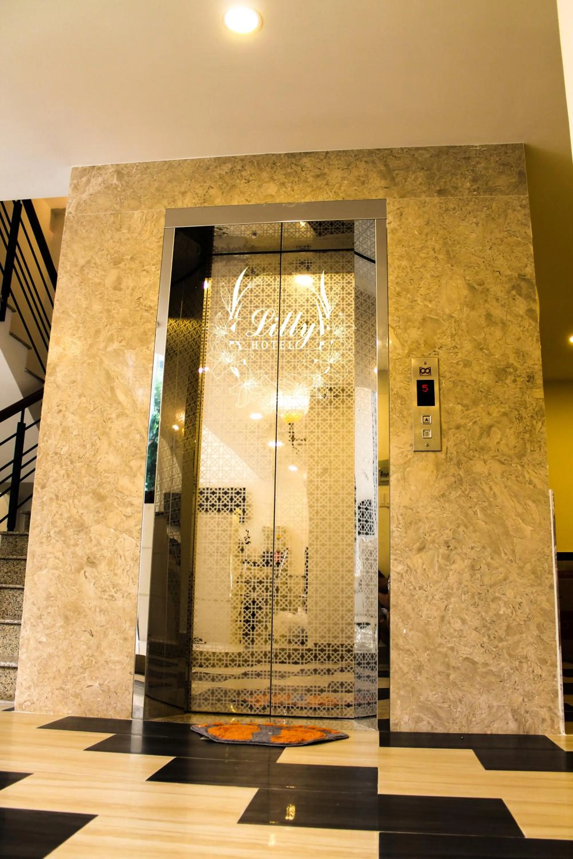 Property building in Lilly Hotel