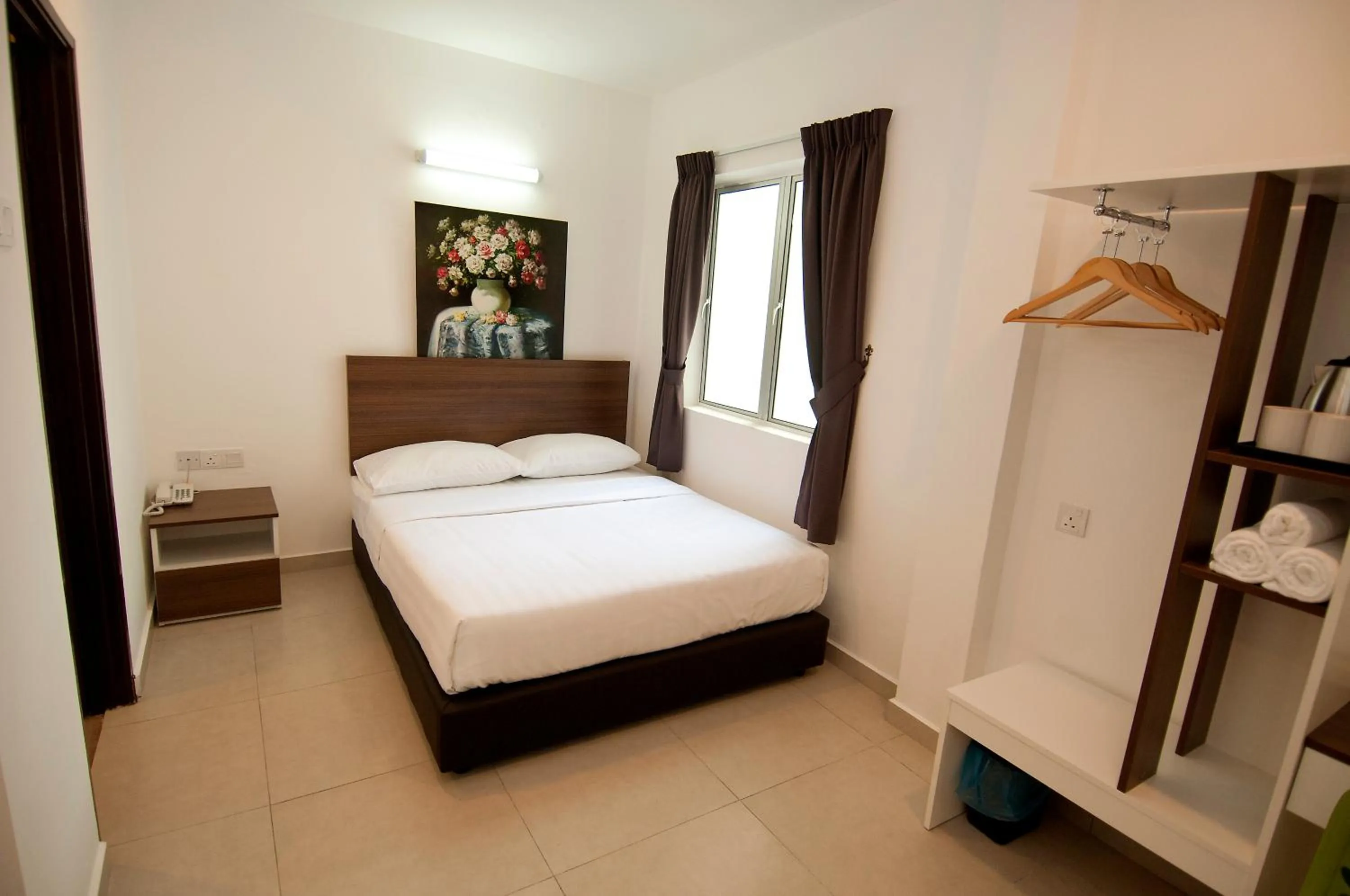 Bedroom, Bed in Hotel Cheqinn