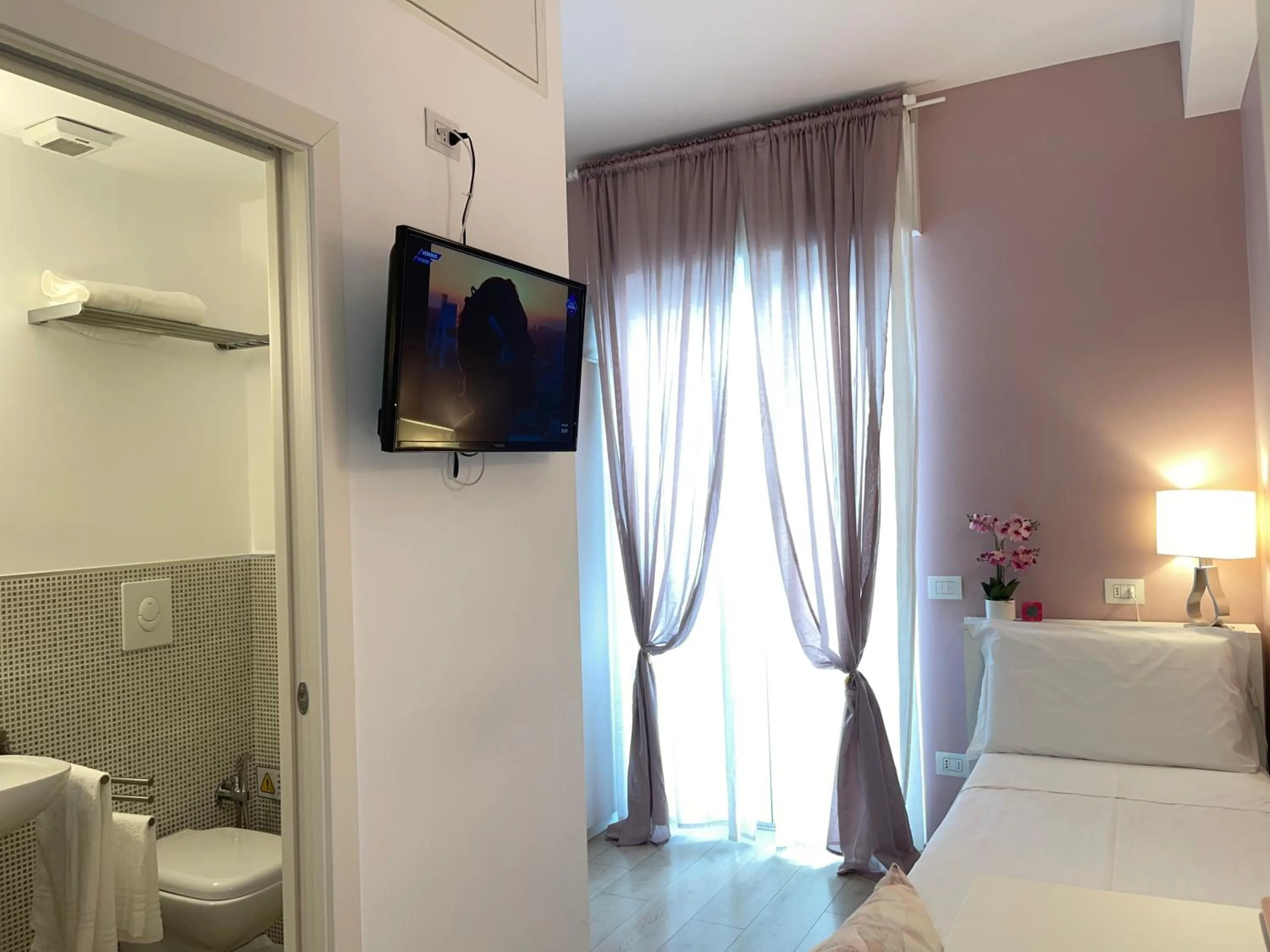 Bathroom, Bed in Dimora Francesca