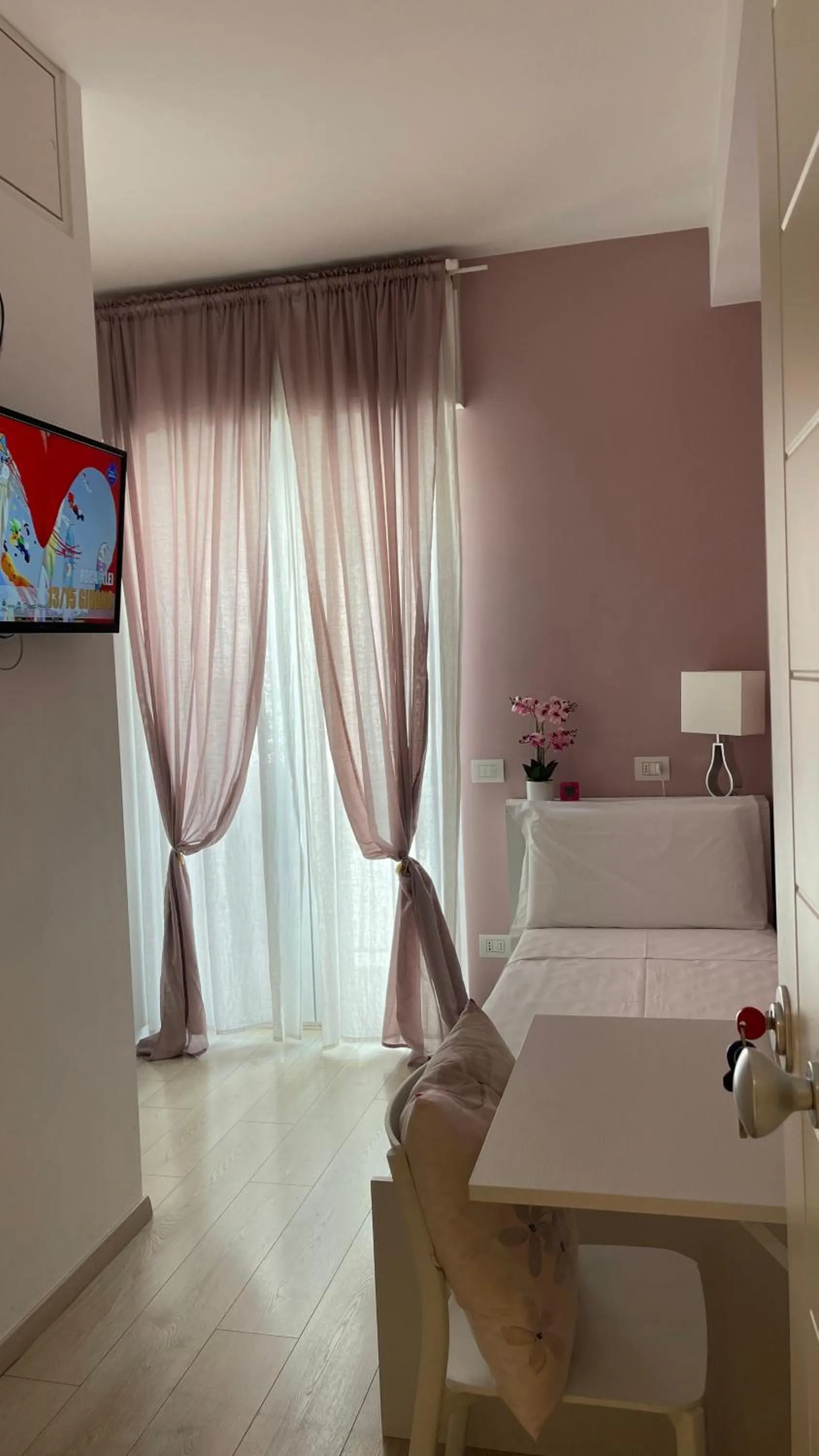 Photo of the whole room, Bed in Dimora Francesca