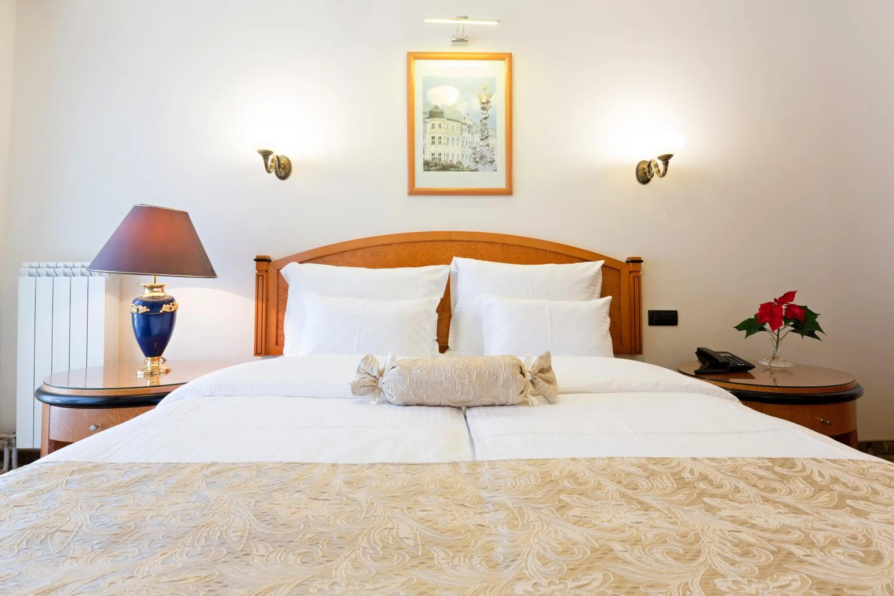 Bedroom, Bed in Hotel Sterling Garni