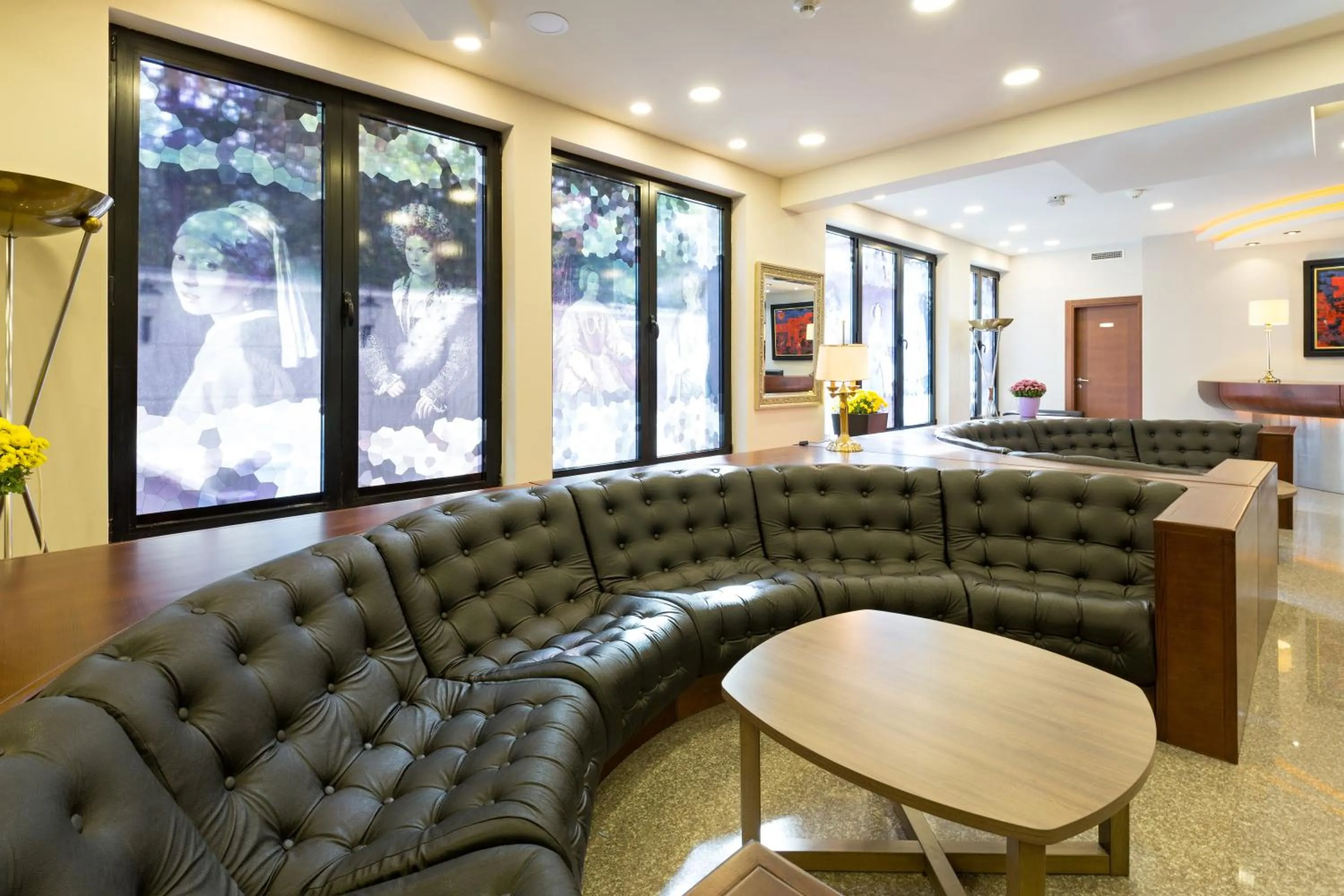 Area and facilities in Hotel Sterling Garni