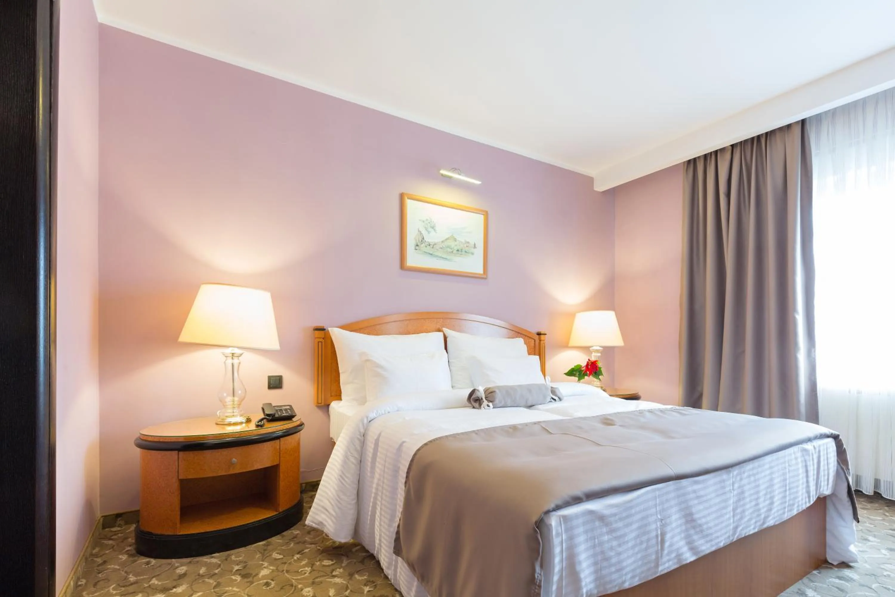 Bedroom, Bed in Hotel Sterling Garni