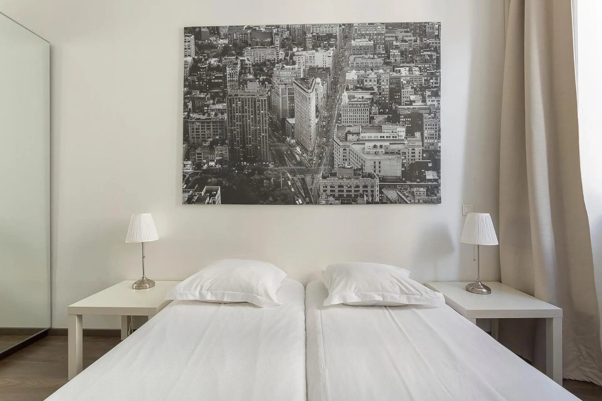 Bedroom in LE JACQUARD Garage Lyon Centre pour 2 à 8 pers