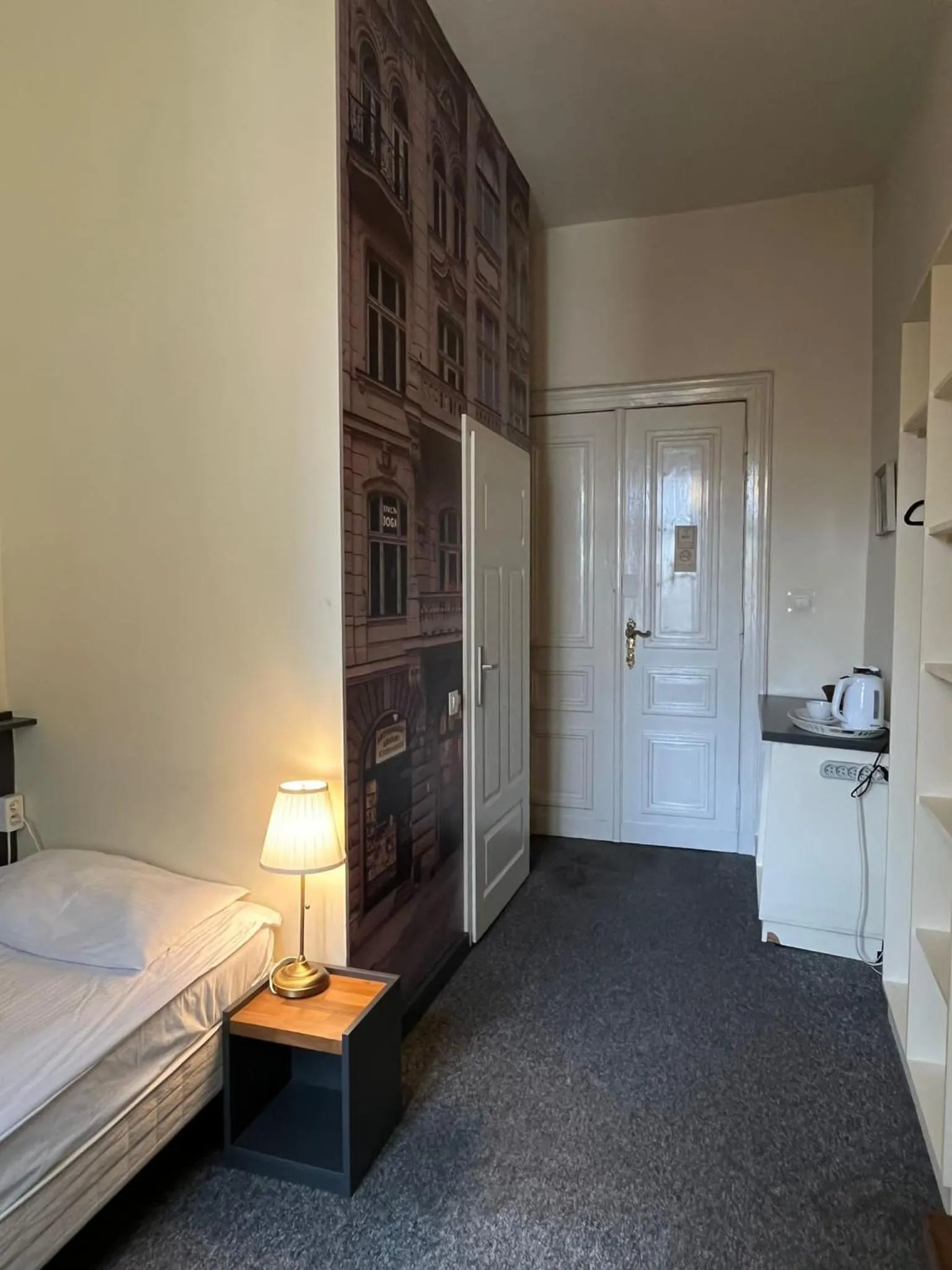 Photo of the whole room, Bed in Good Time Residence