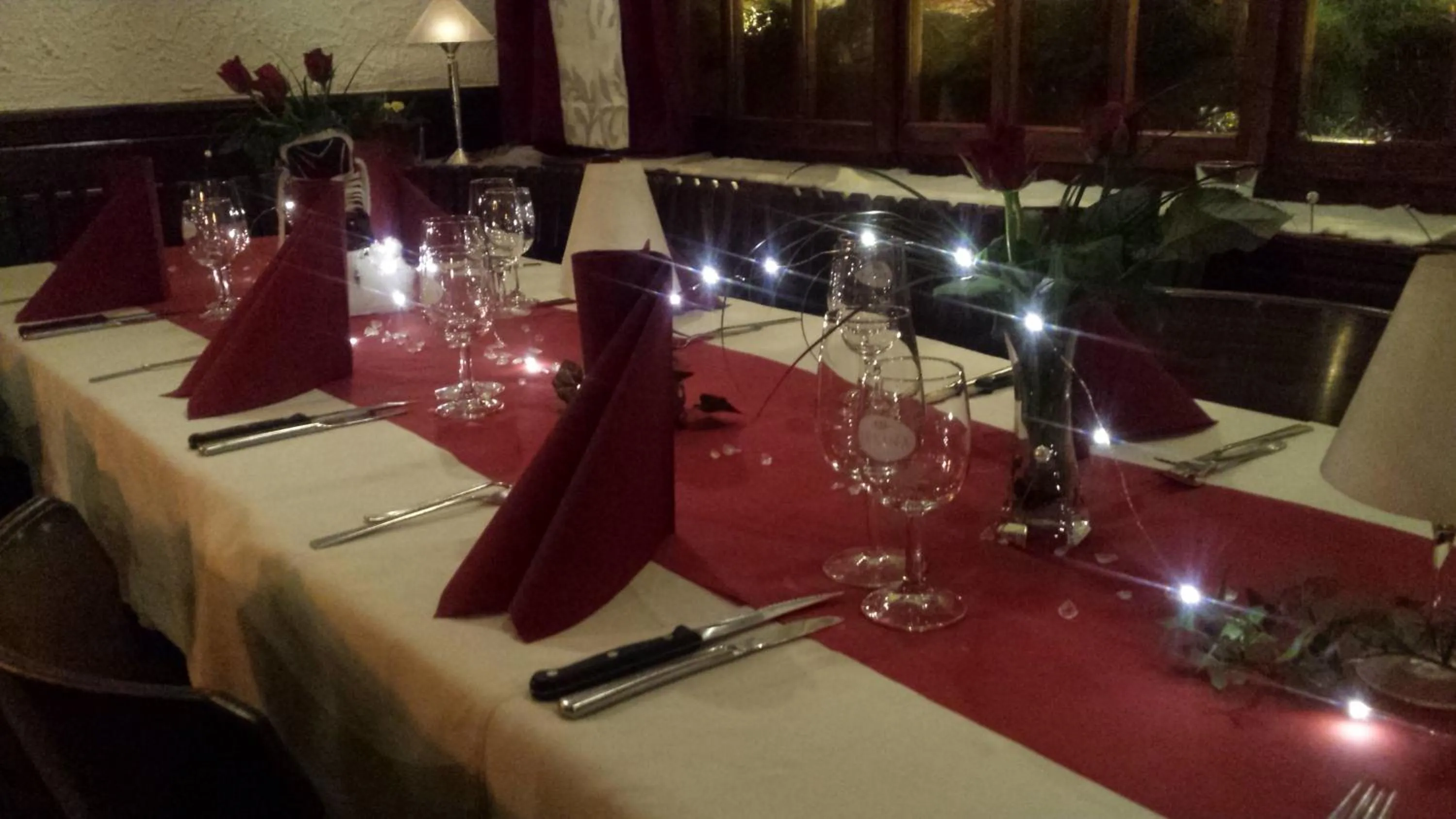 Restaurant/places to eat in Moulin