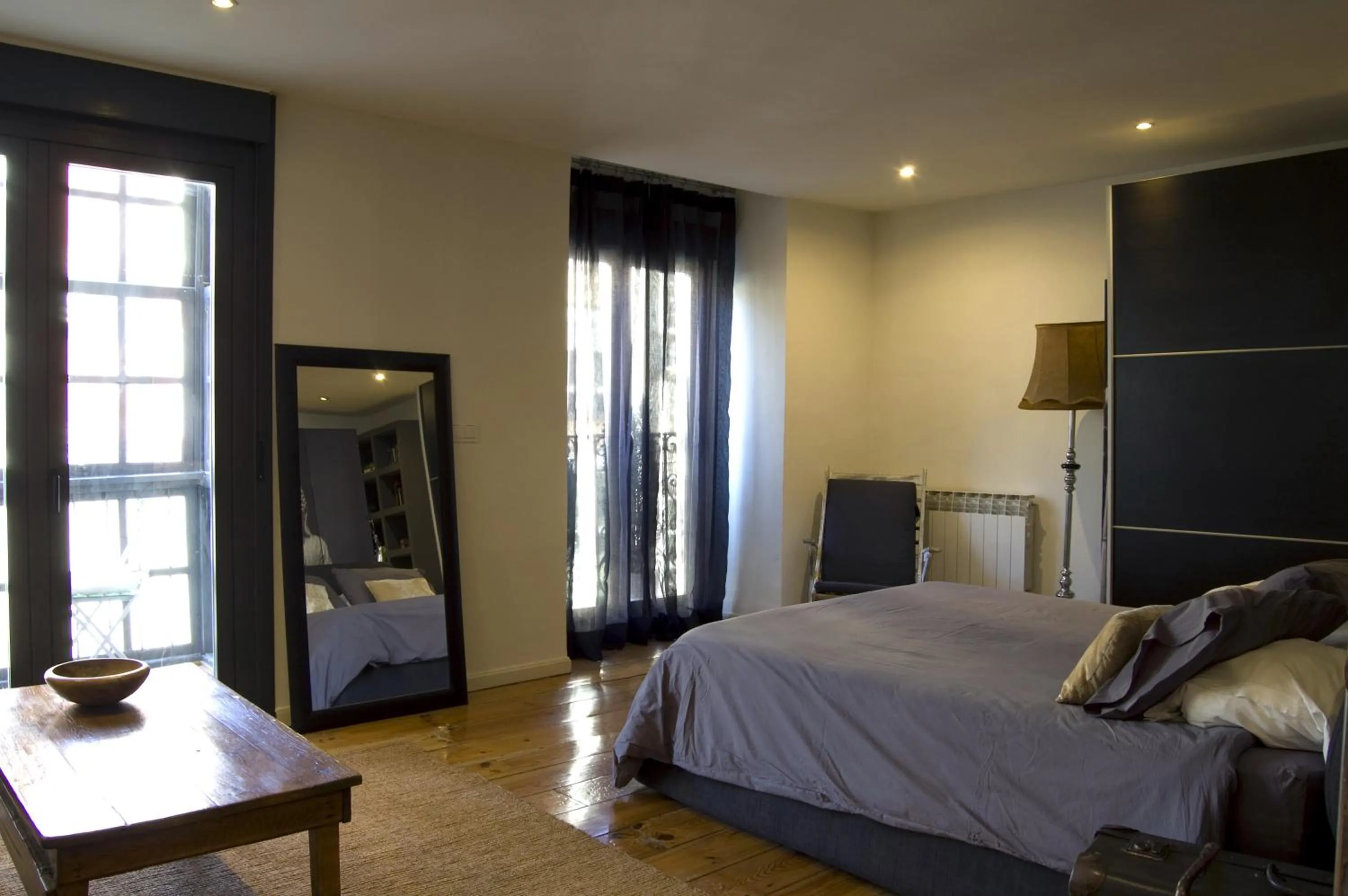 Bedroom, Bed in Apartamentos Ondoloin