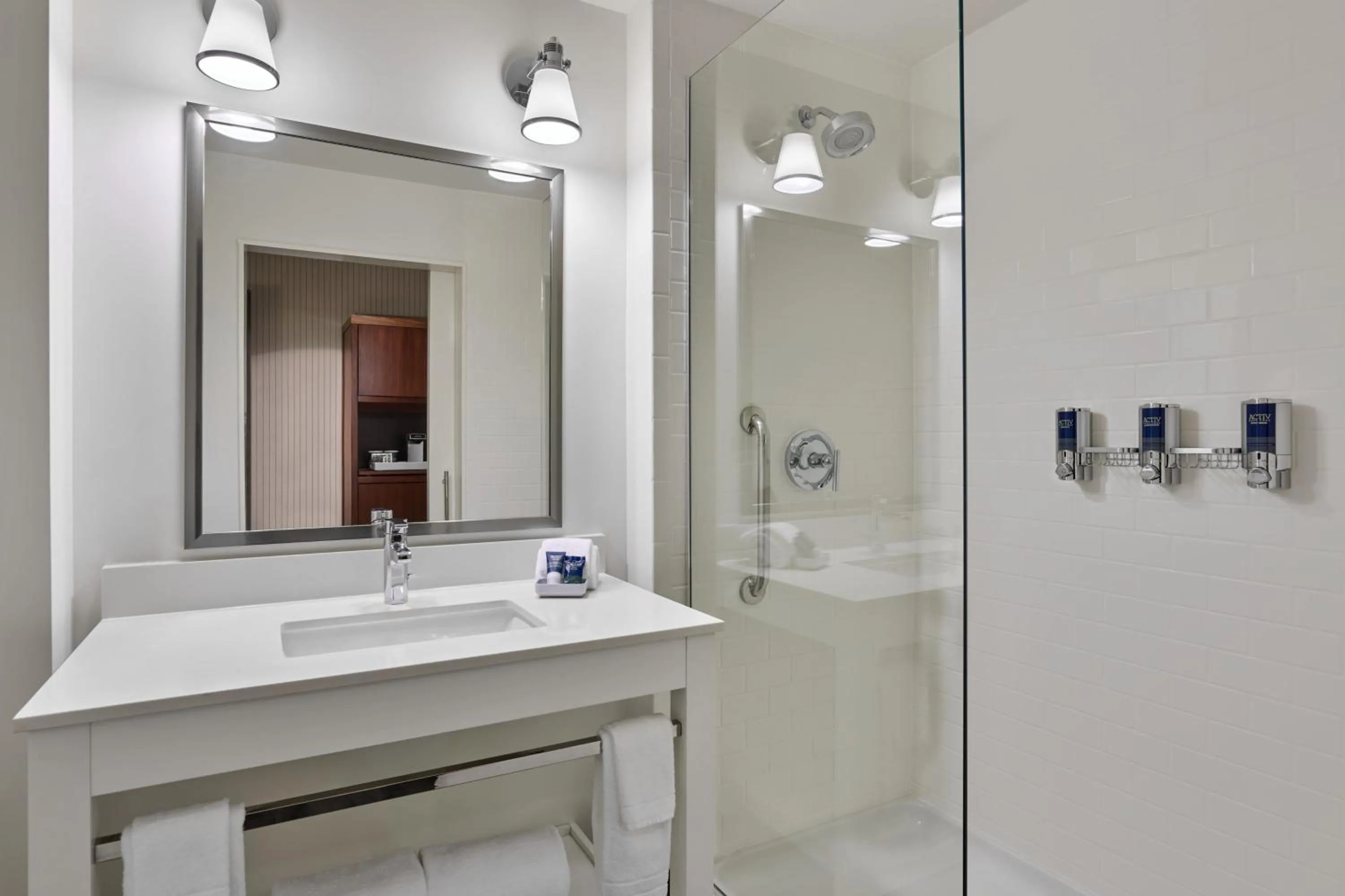 Bathroom in Four Points by Sheraton Dallas Fort Worth Airport North