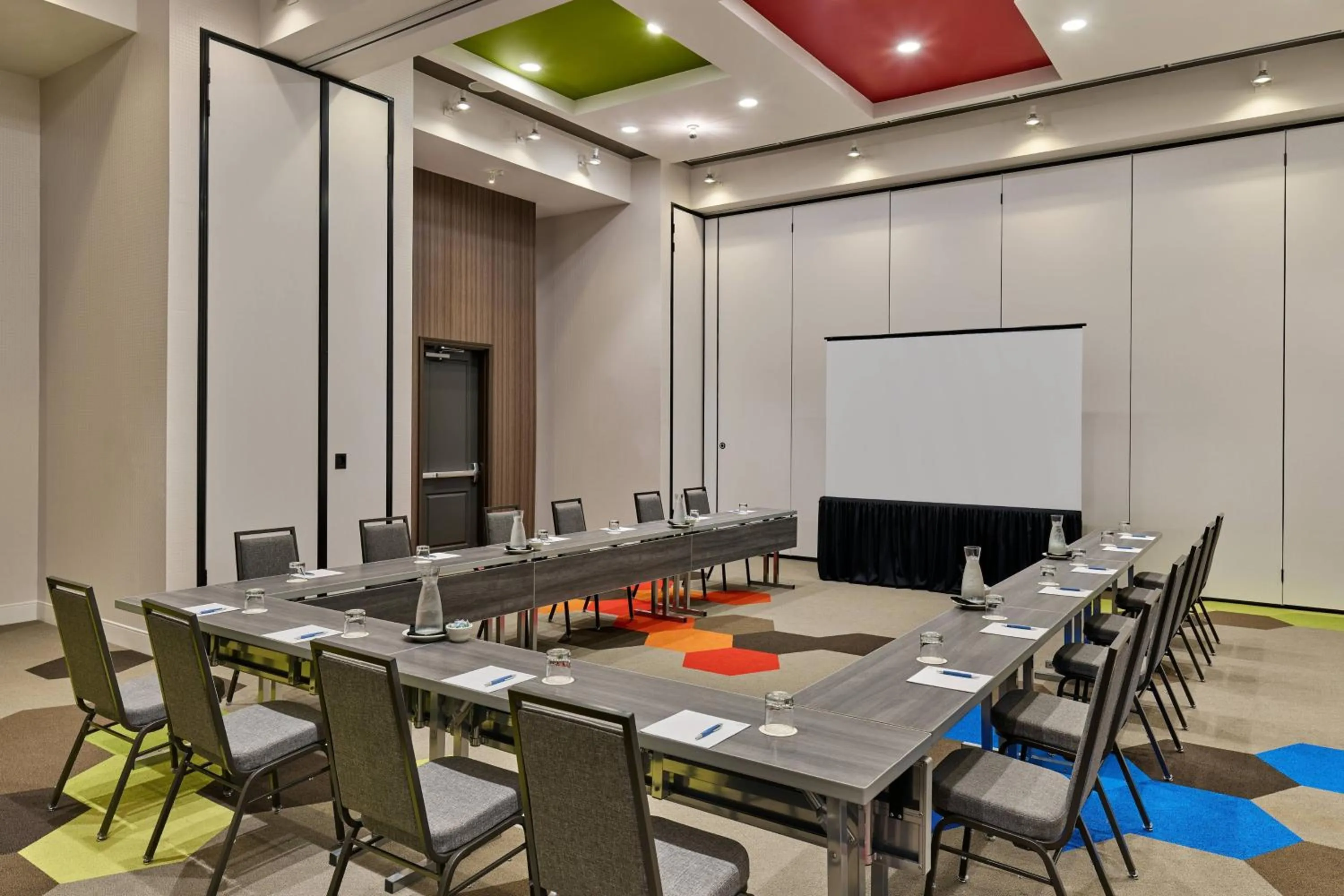 Meeting/conference room in Four Points by Sheraton Dallas Fort Worth Airport North