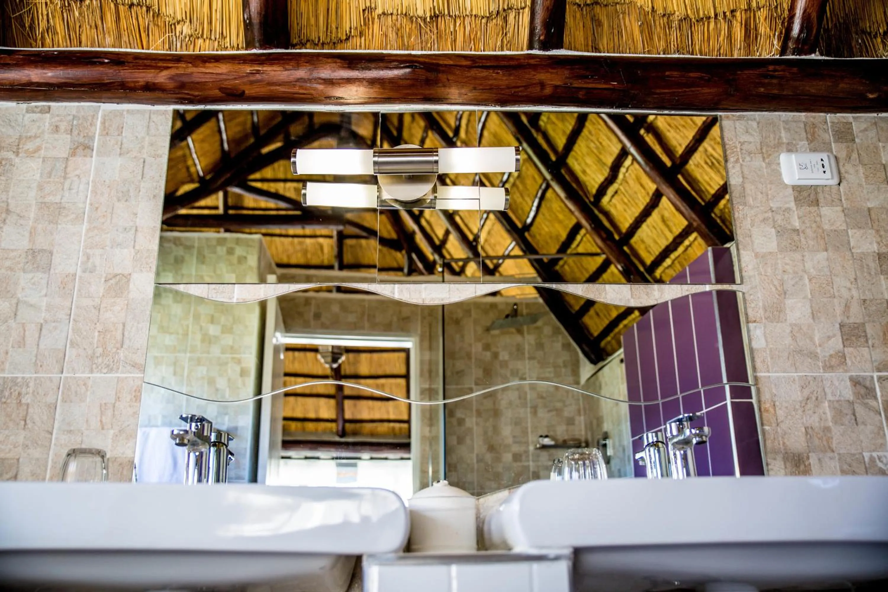 Bathroom in TshiBerry Bed & Breakfast