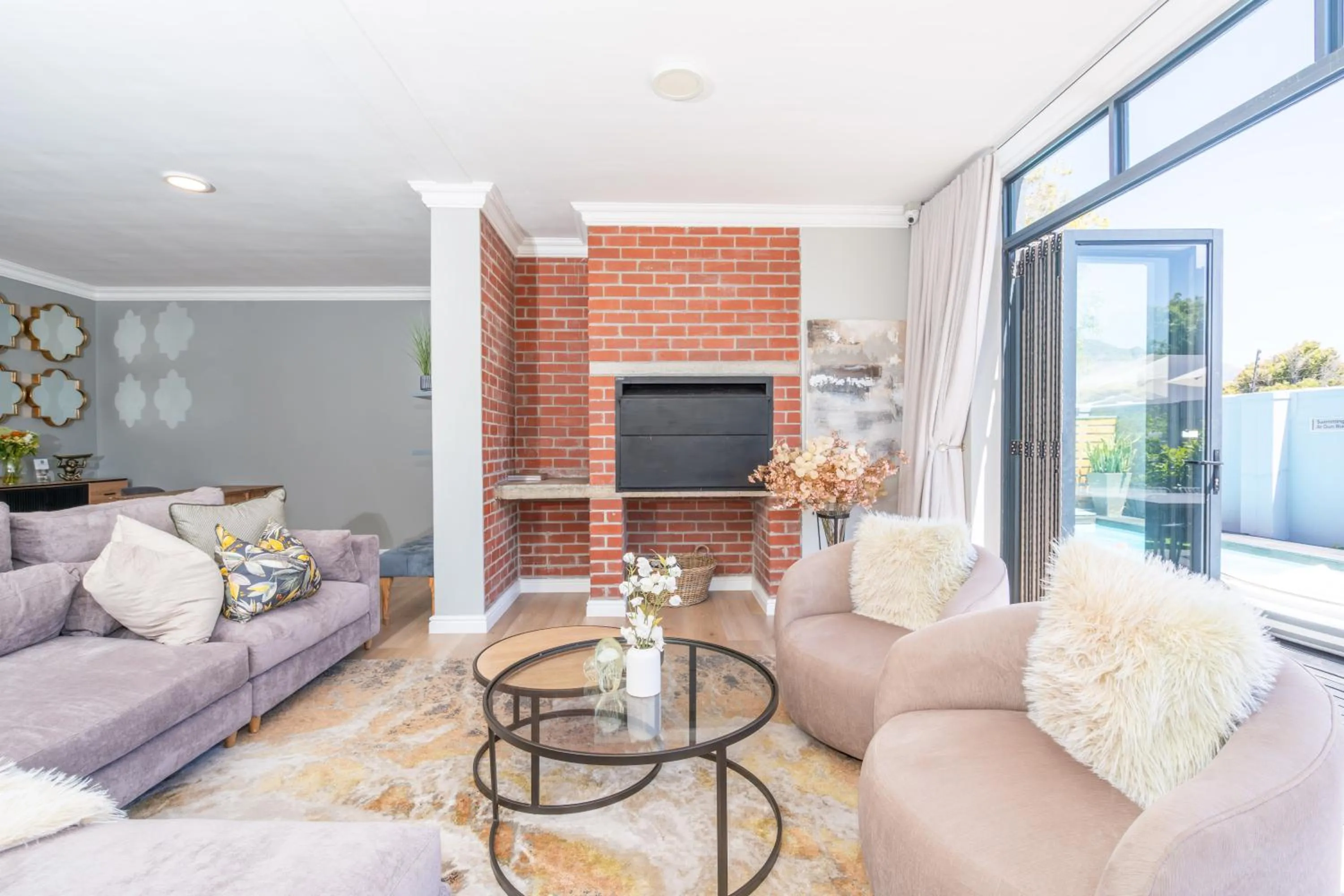 Living room in 2 On Lismore Guesthouse