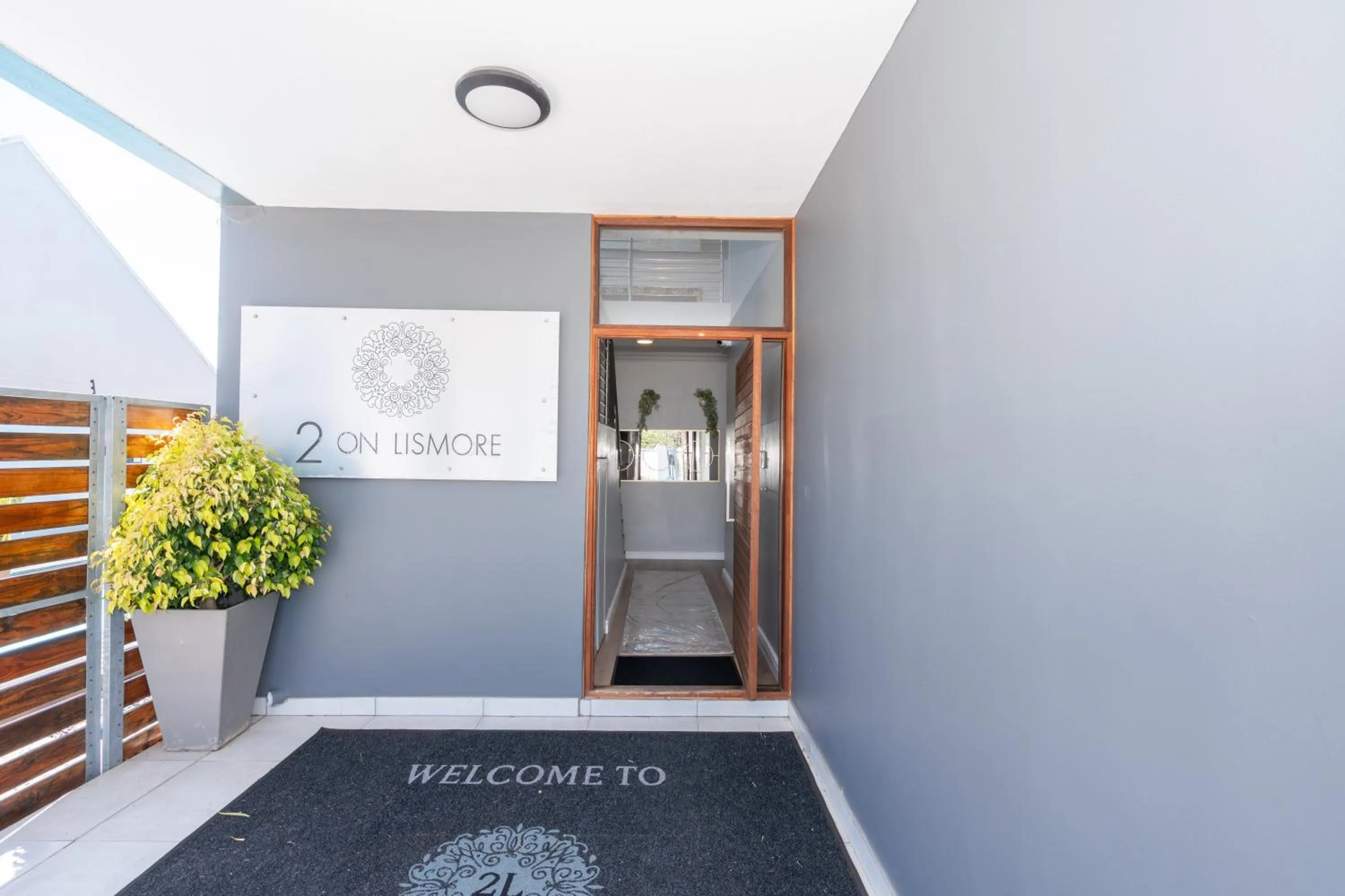 Property building, Bed in 2 On Lismore Guesthouse