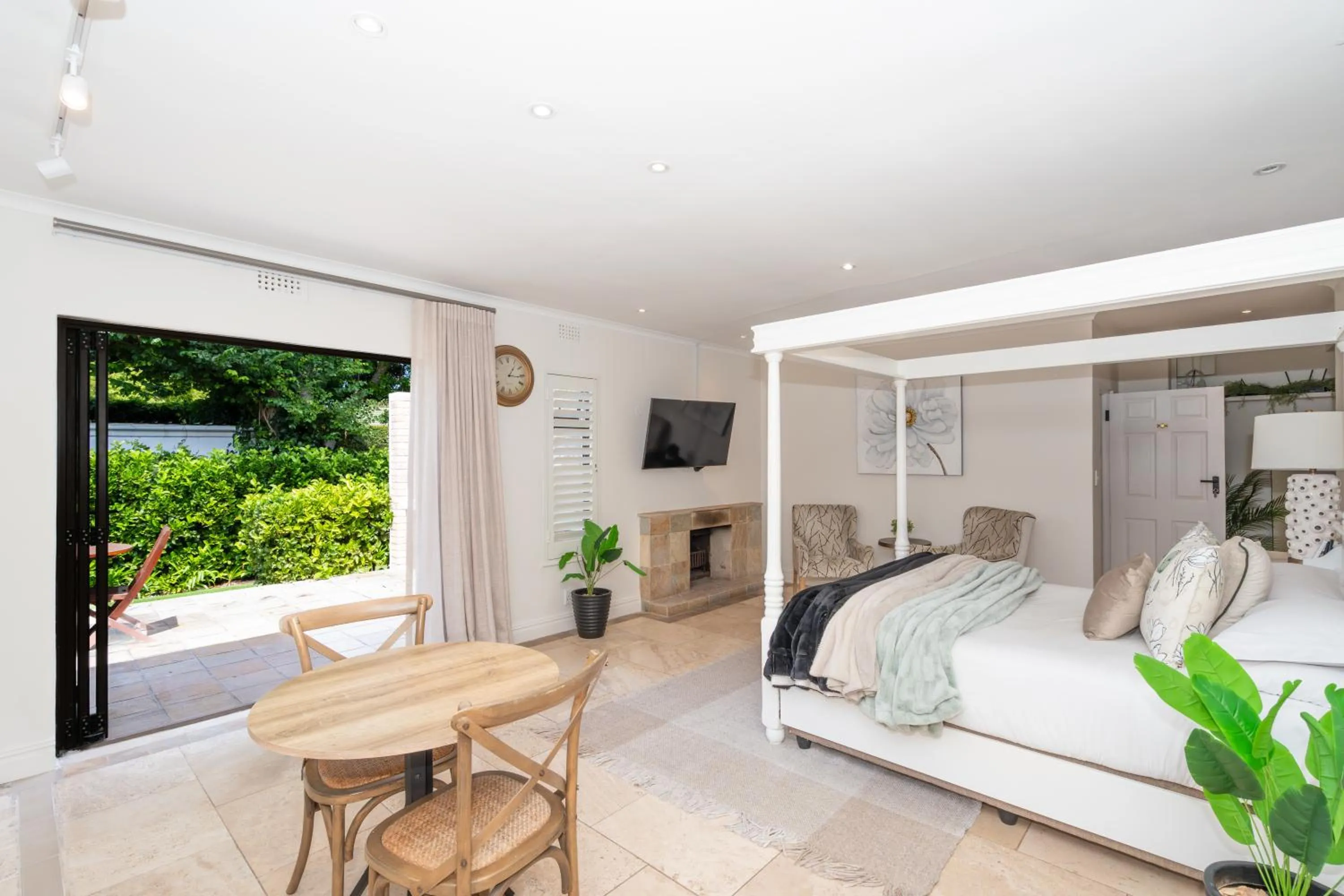 Seating area, Bed in 2 On Lismore Guesthouse