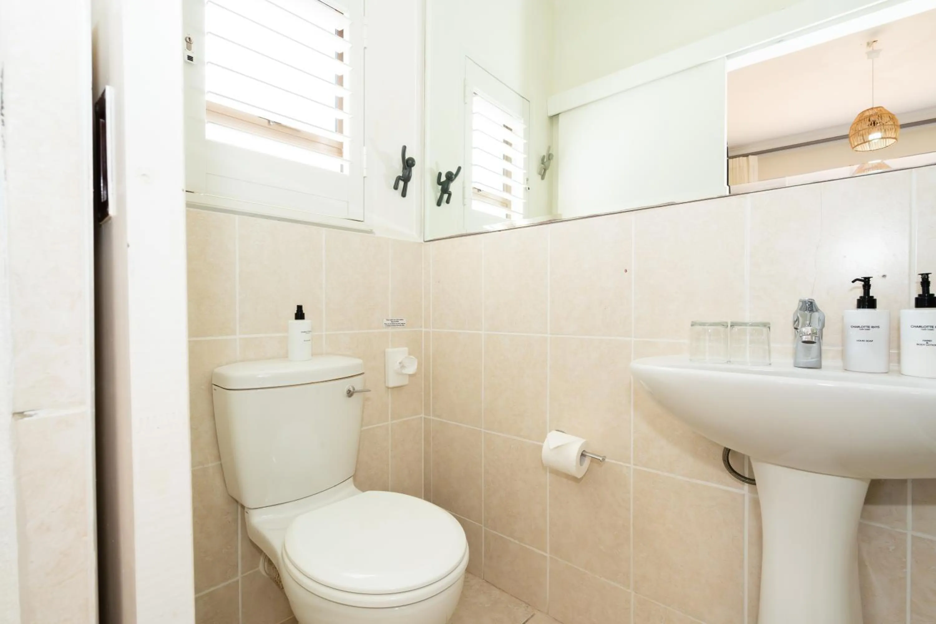 Shower in 2 On Lismore Guesthouse