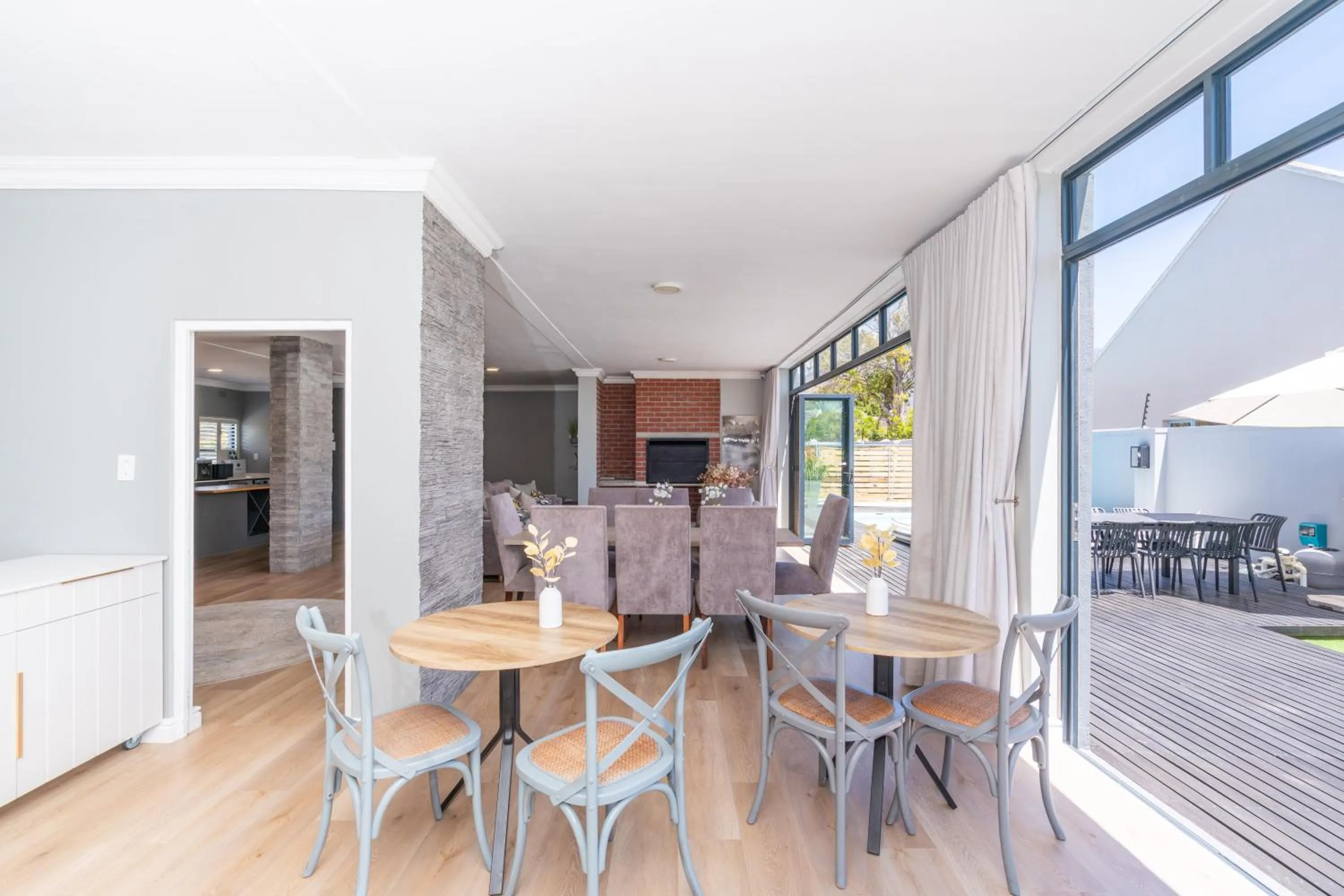 Dining area in 2 On Lismore Guesthouse