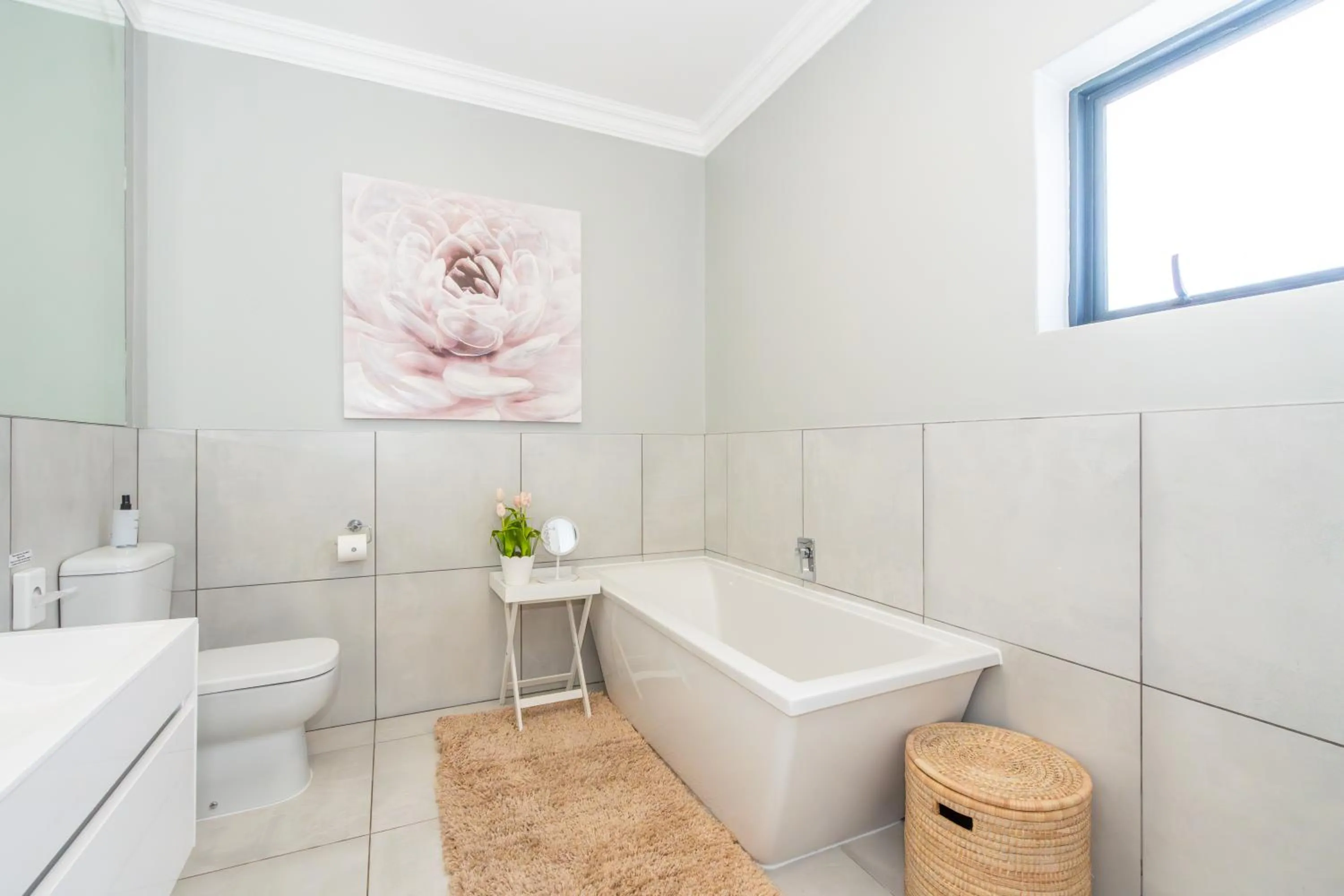 Bathroom in 2 On Lismore Guesthouse