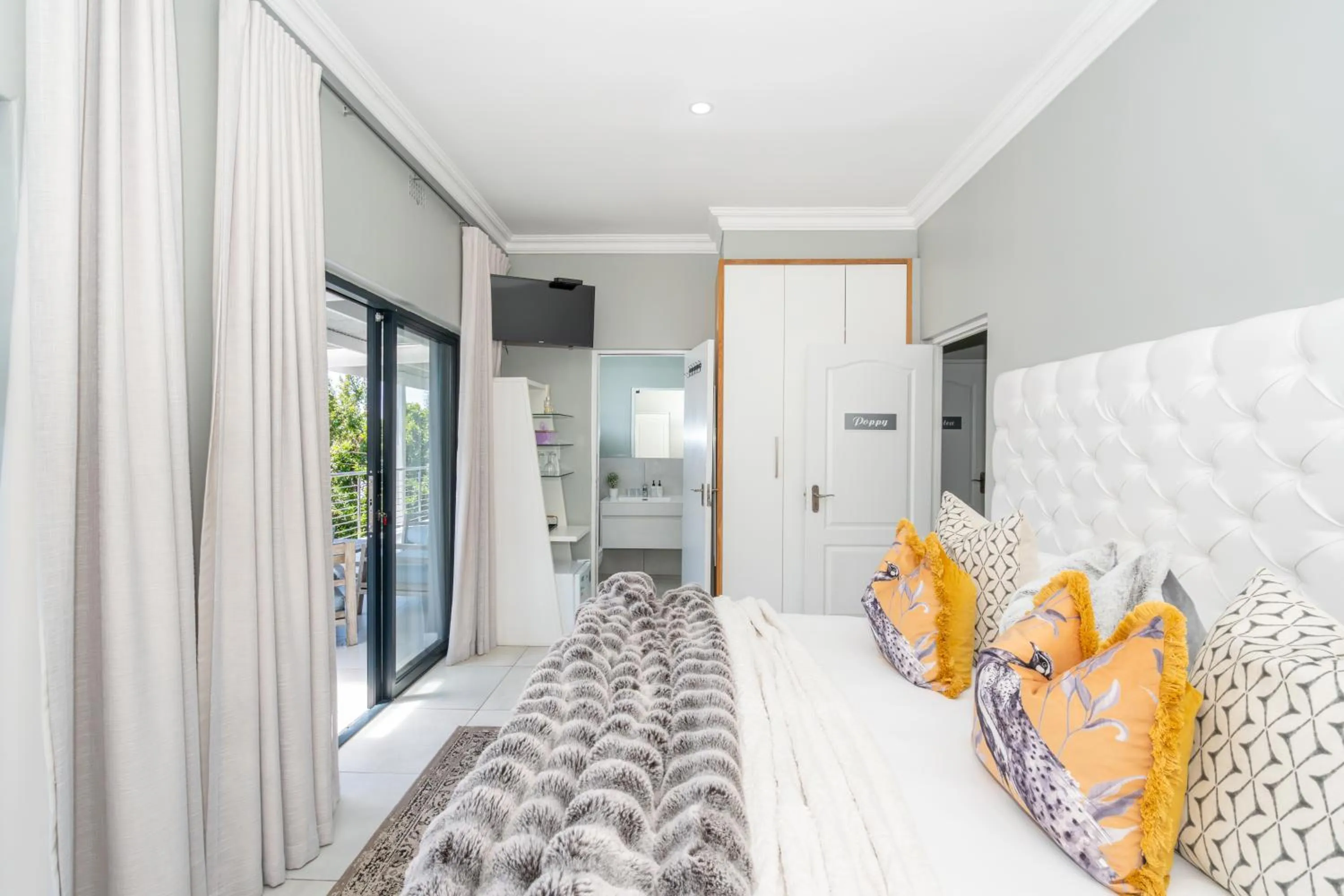 Bedroom, Bed in 2 On Lismore Guesthouse