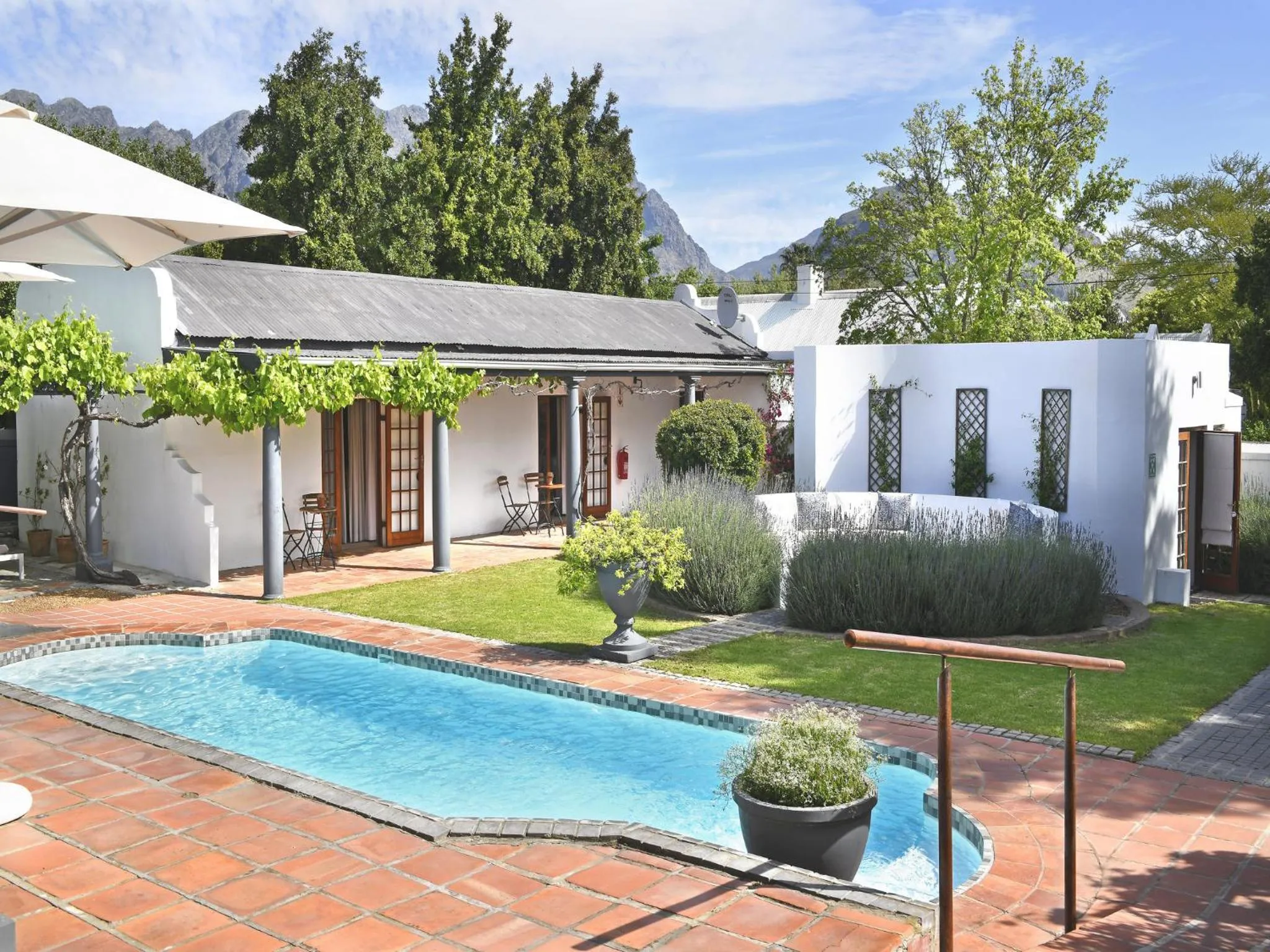 Property building in Mont d'Or Franschhoek