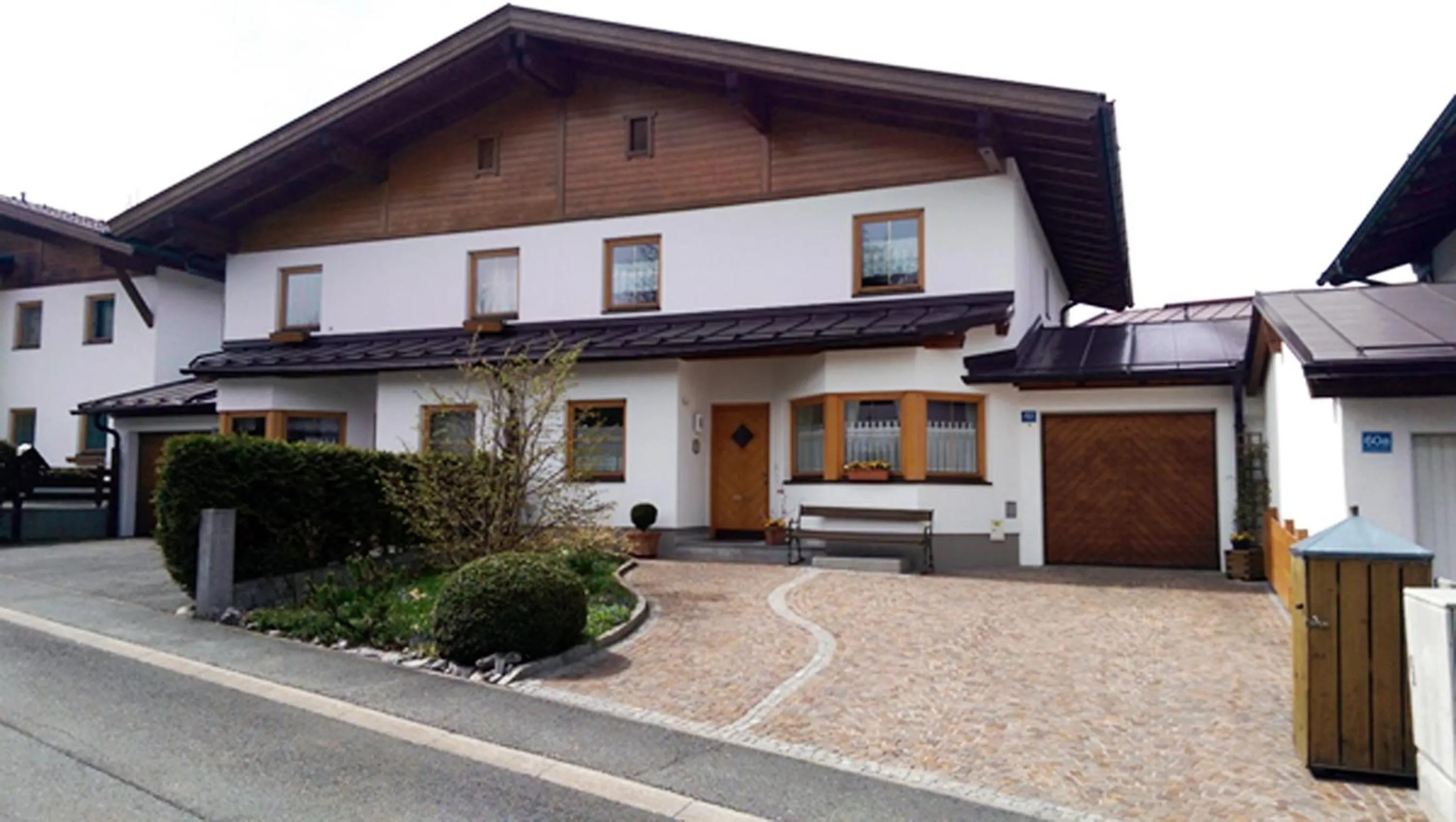 Facade/entrance in Haus Aschenwald