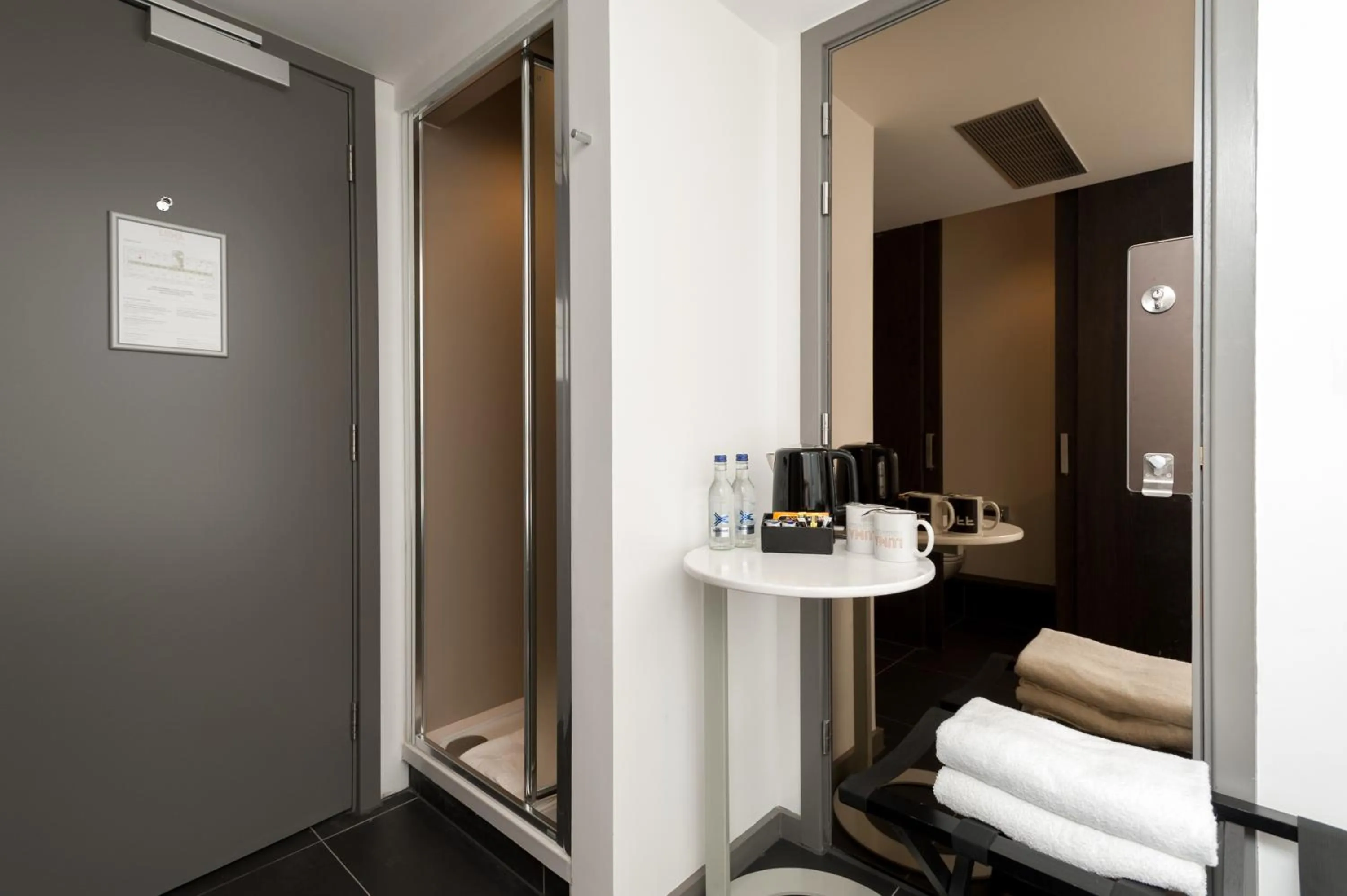 Bathroom in Heeton Concept Hotel – Luma Hammersmith