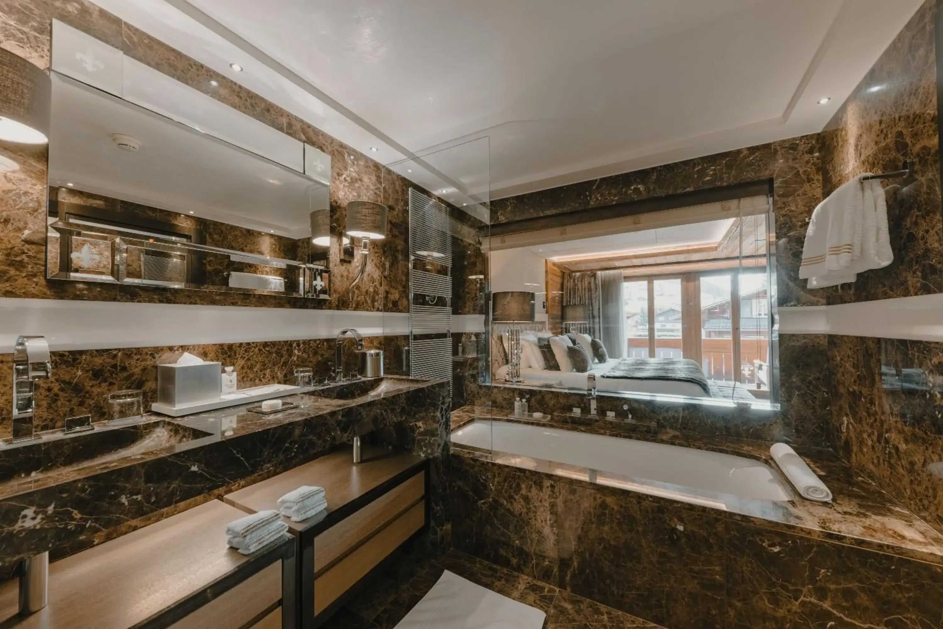 Three-Bedroom Apartment in Ultima Hotel Gstaad Three-Bedroom Apartment in Ultima Hotel Gstaad