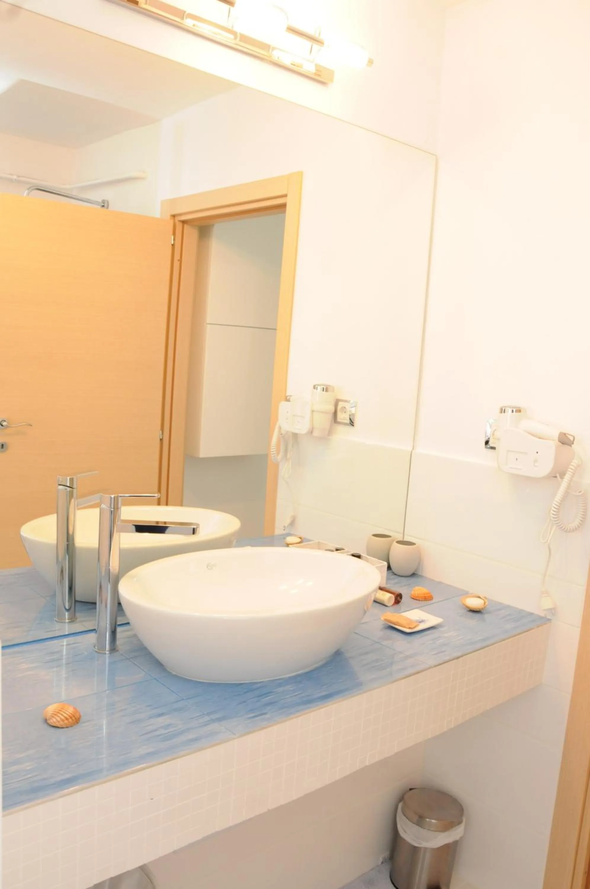 Bathroom in White Dream Suites