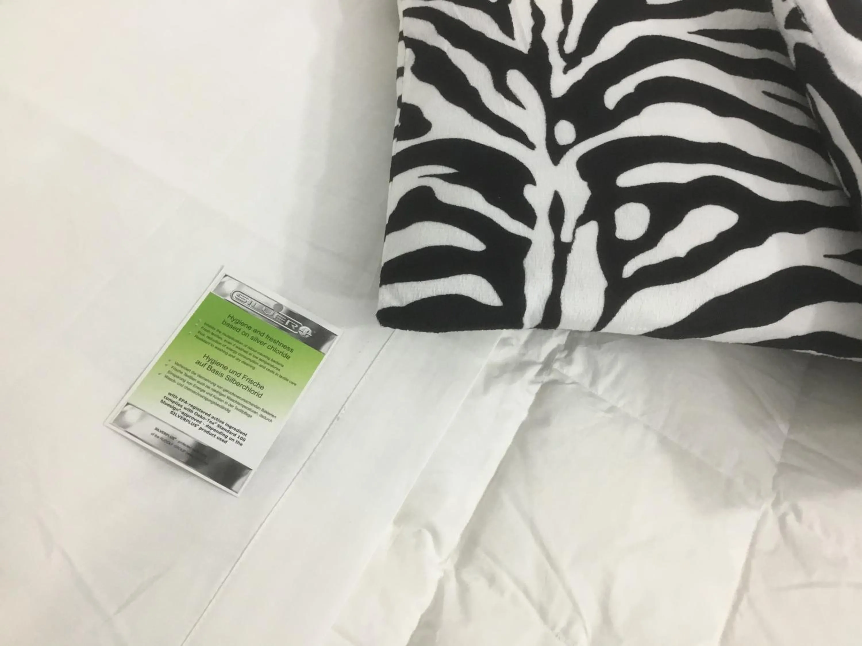 Certificate/Award, Bed in White Dream Suites