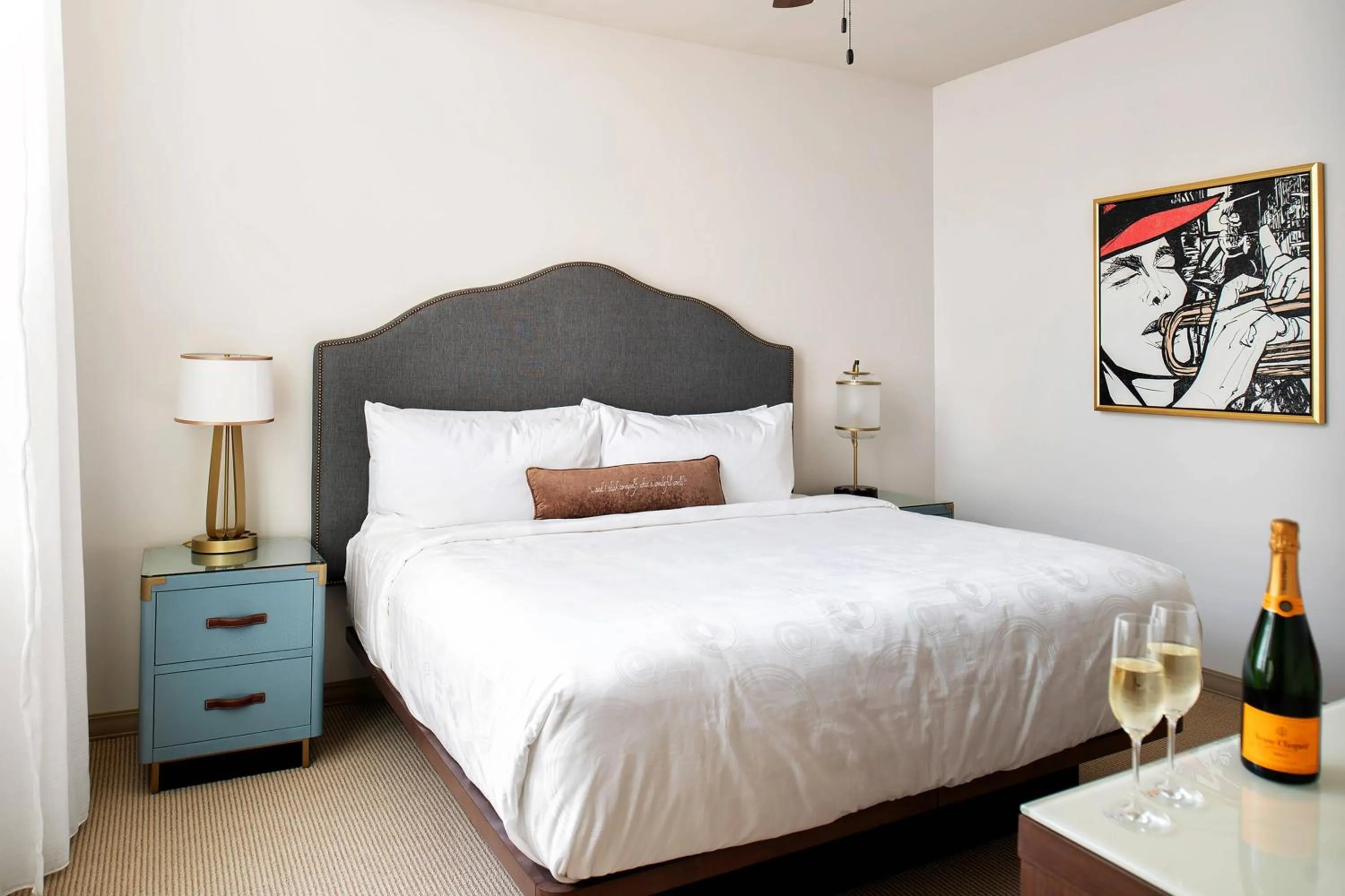 Bedroom, Bed in Fenway Hotel, Autograph Collection