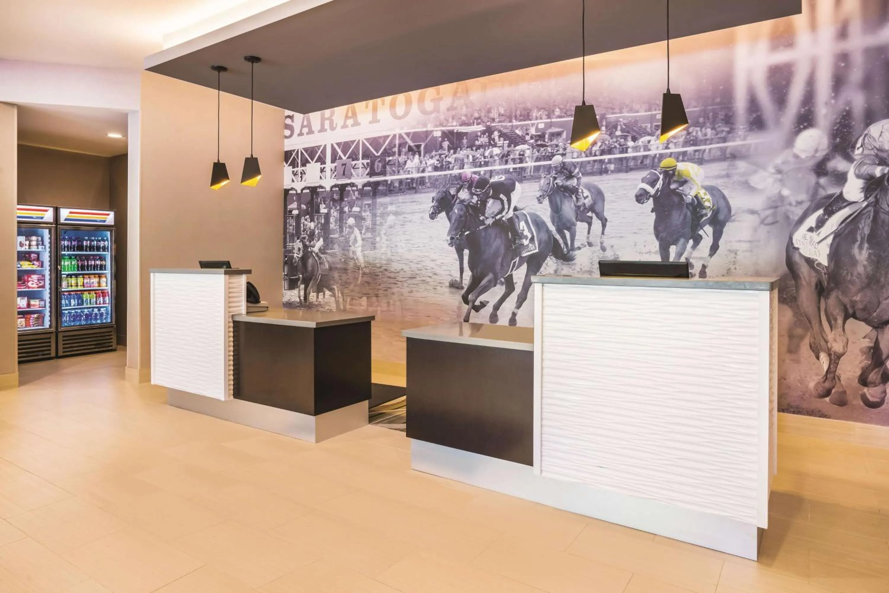 Lobby or reception in La Quinta Inn & Suites by Wyndham Clifton Park Saratoga Area 1749 Route 9