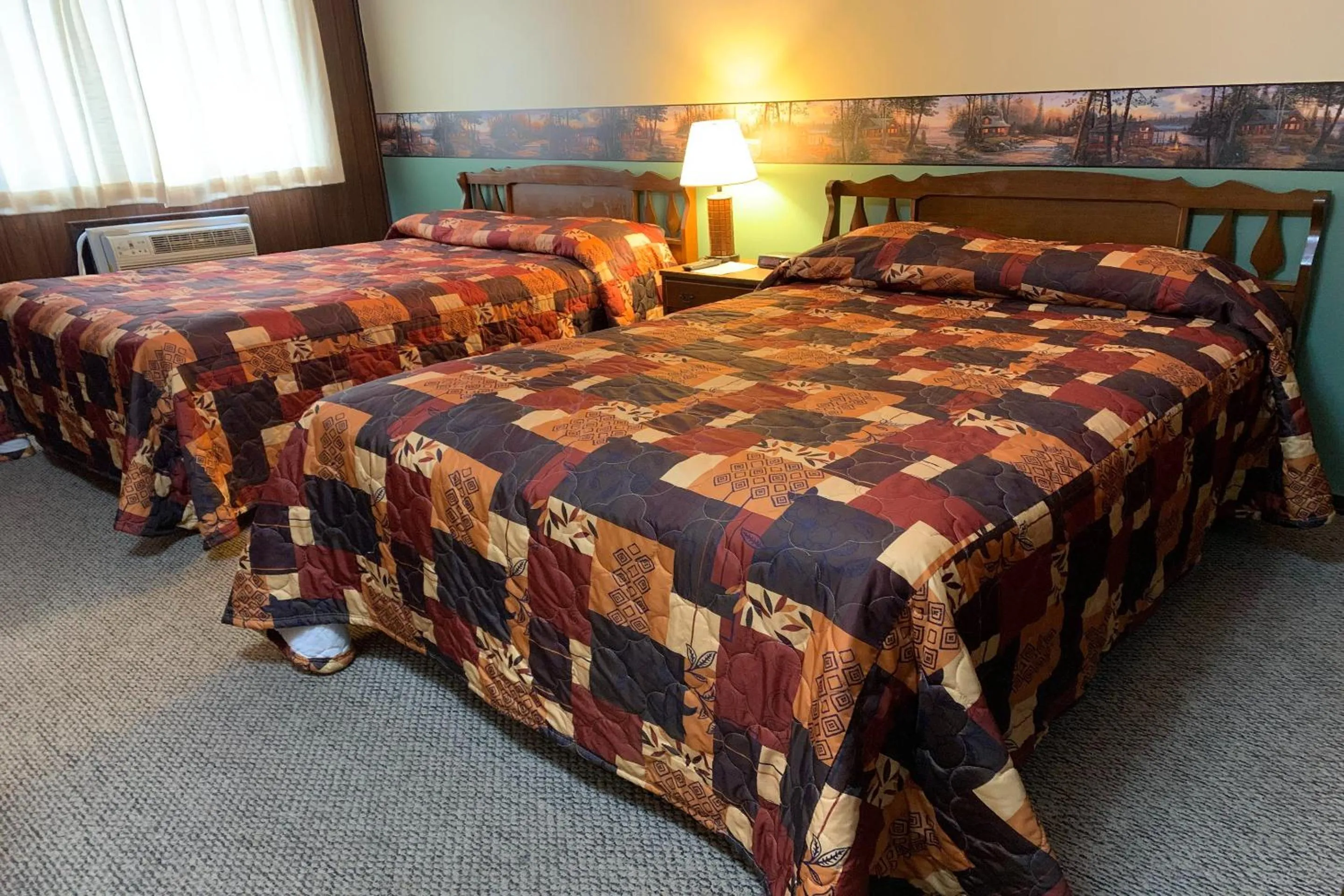 Bedroom, Bed in Love Hotels Voyageur by OYO at International Falls MN