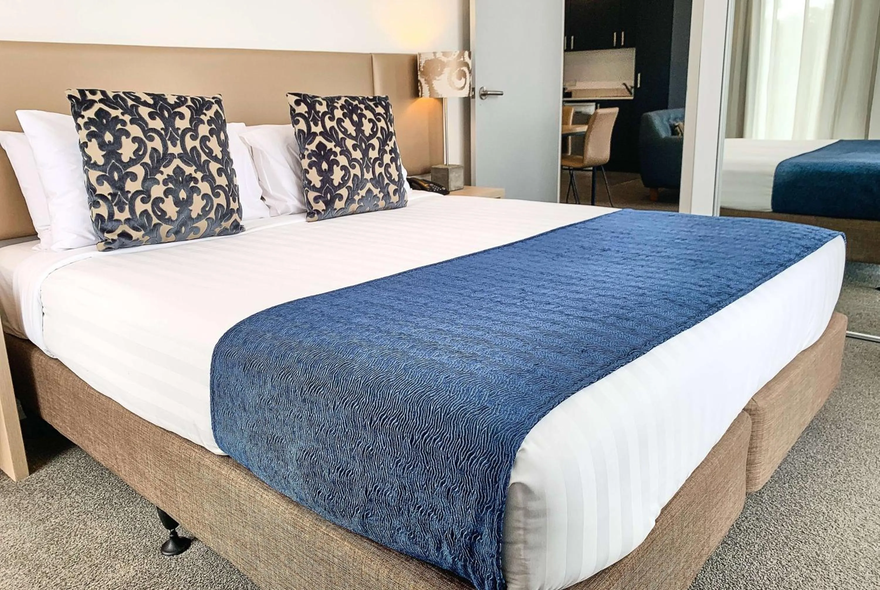 Photo of the whole room, Bed in Ramada Suites by Wyndham Albany