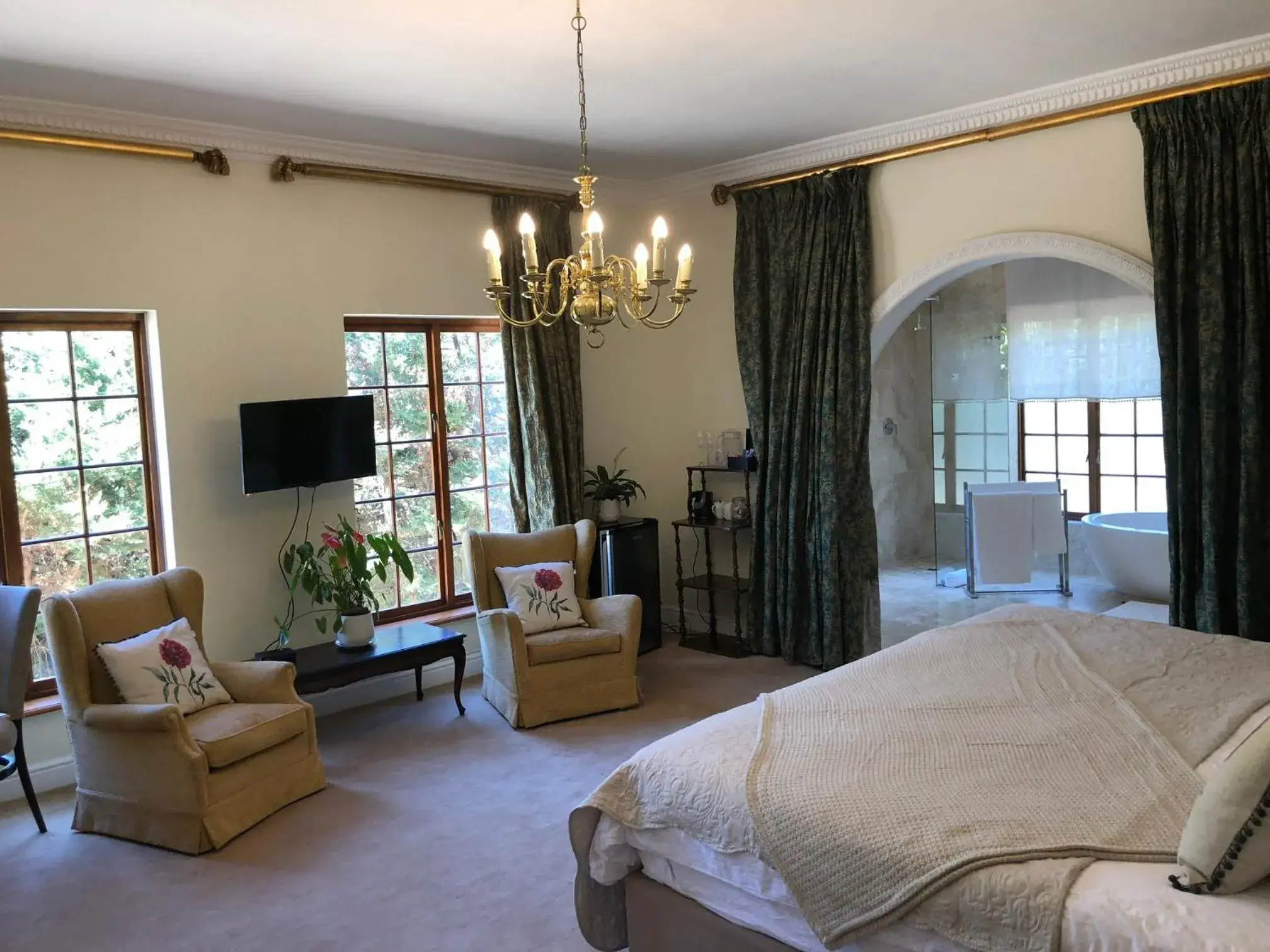 Superior King Suite - single occupancy in Boutique Villa Guesthouse Superior King Suite - single occupancy in Boutique Villa Guesthouse