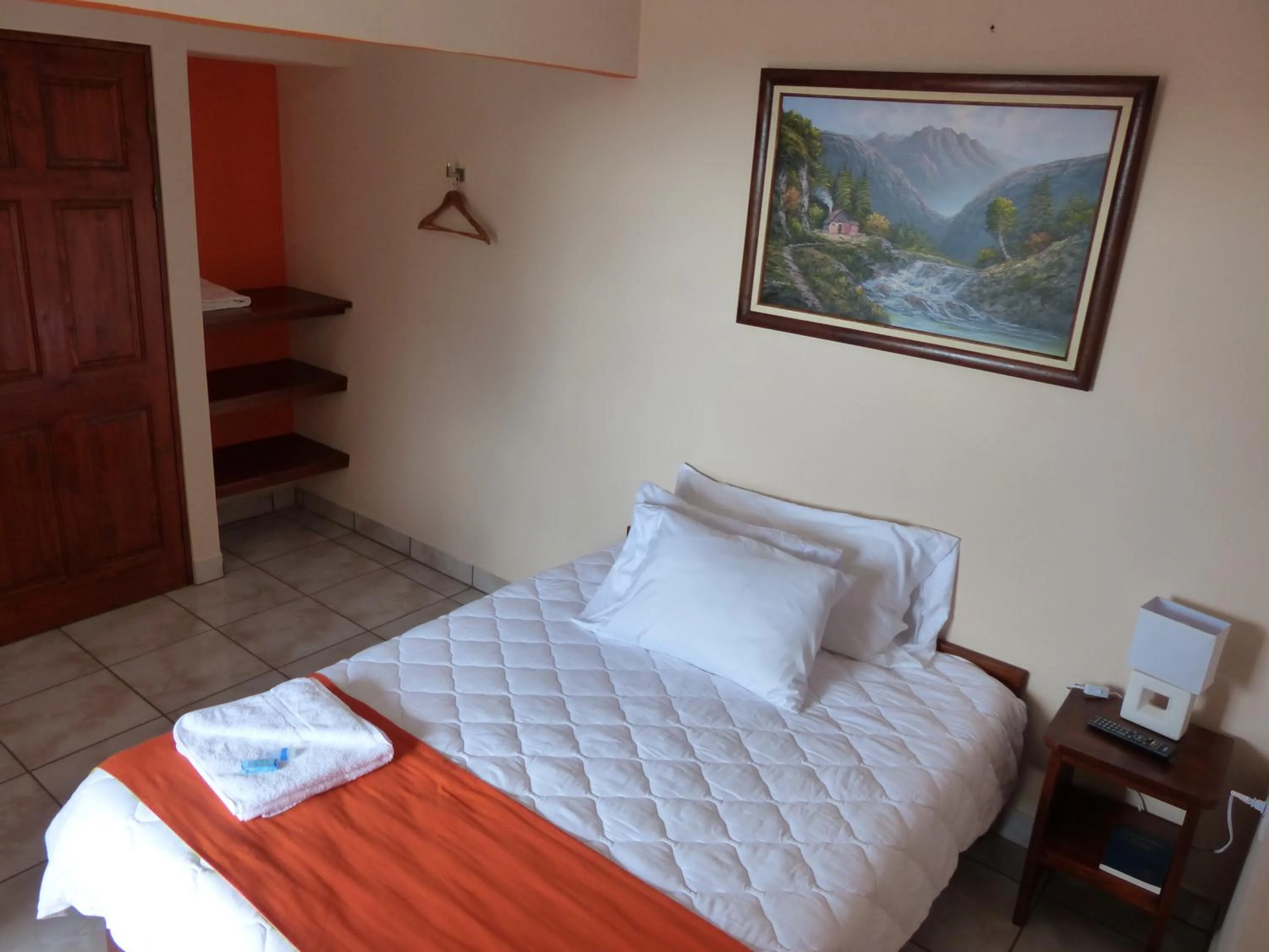 Bedroom, Bed in Mountain Faro Hotel