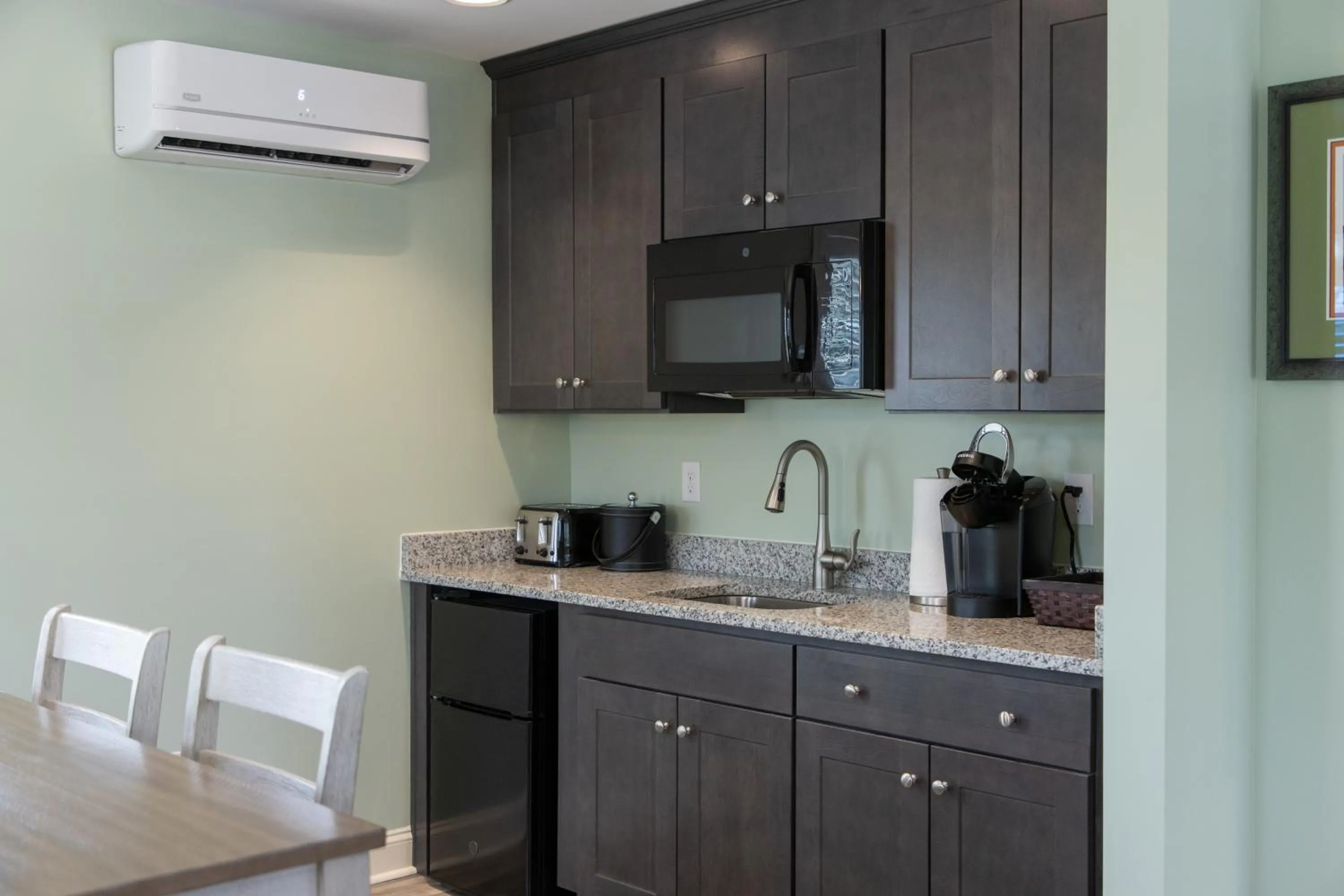 Kitchen or kitchenette in The Homestead B&B