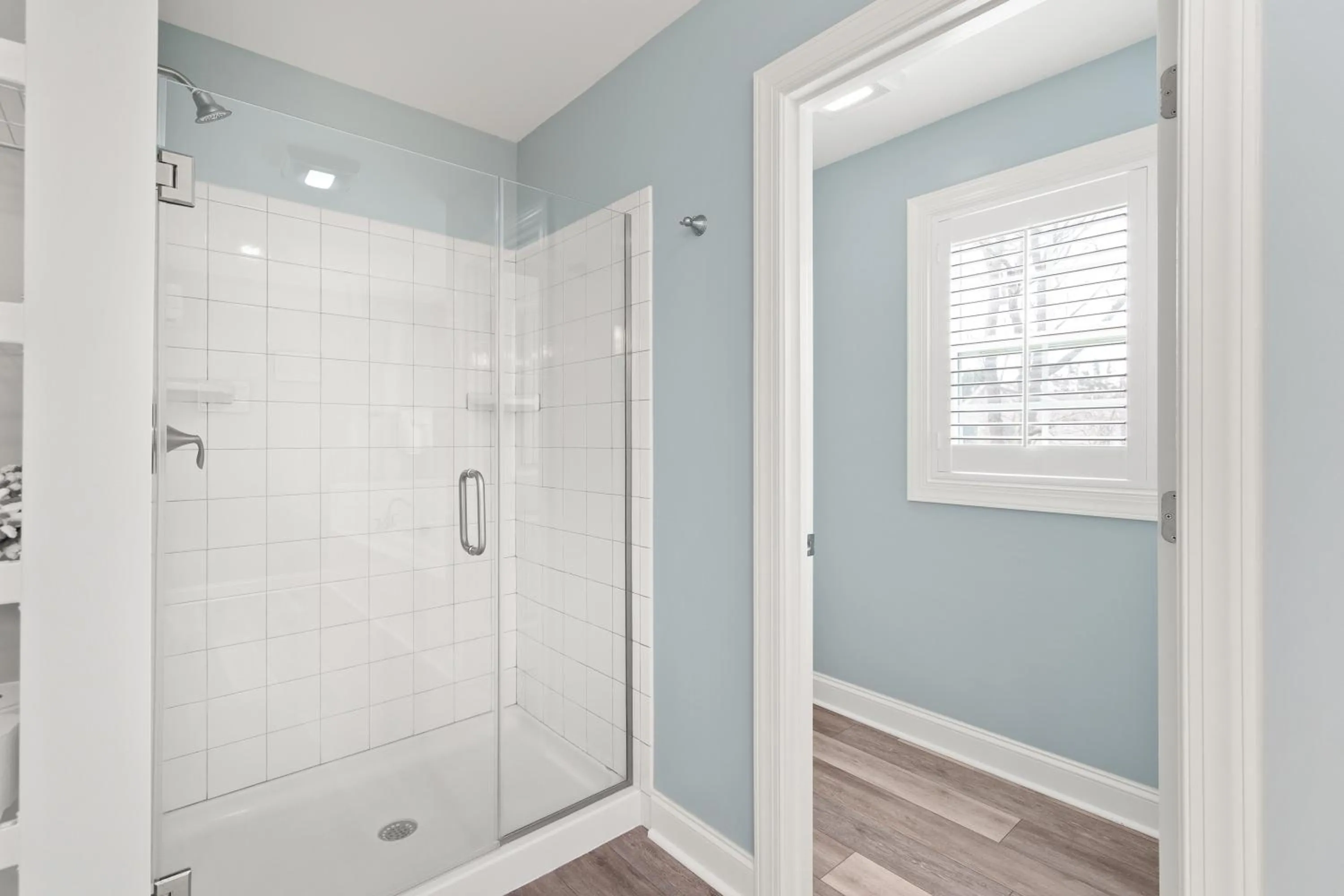 Shower in The Homestead B&B