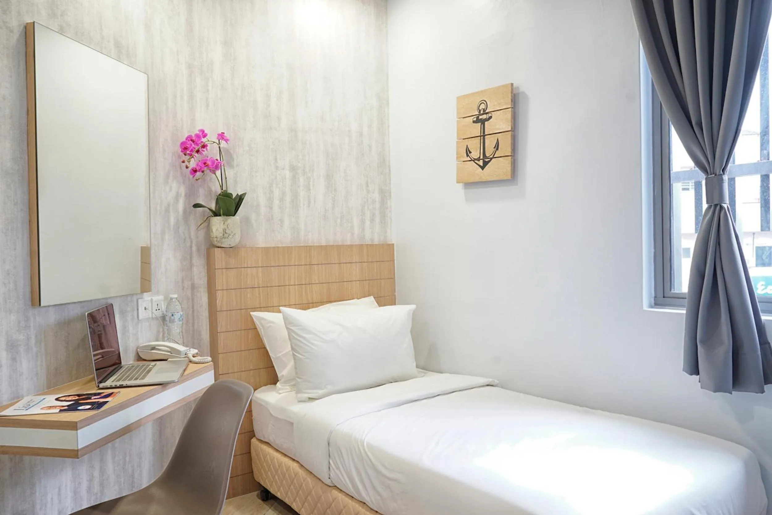 Coffee/tea facilities, Bed in LightHouse Hotel & ShortStay @ Damansara Uptown