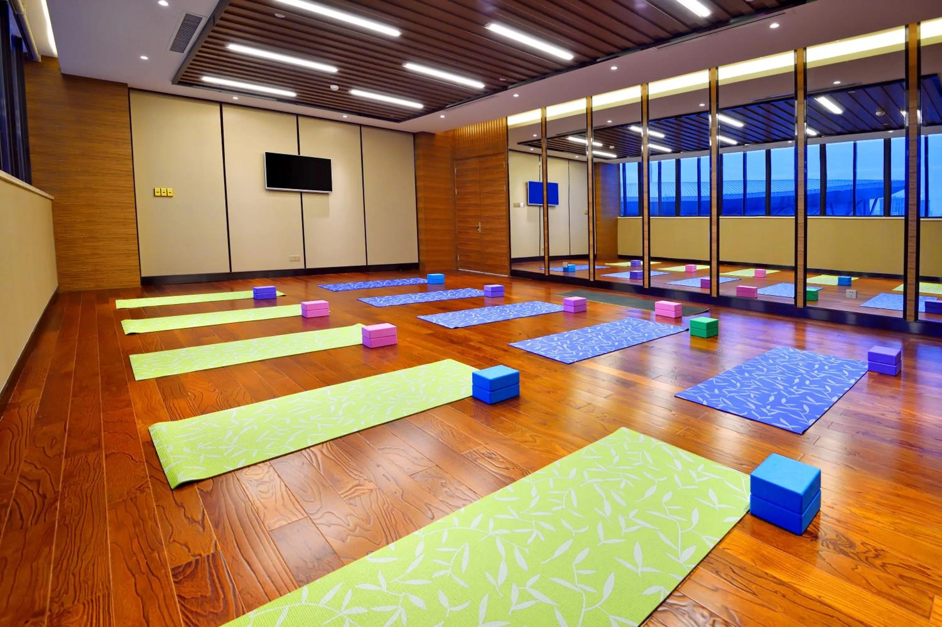 Fitness centre/facilities in Grand Skylight International Hotel Huizhou