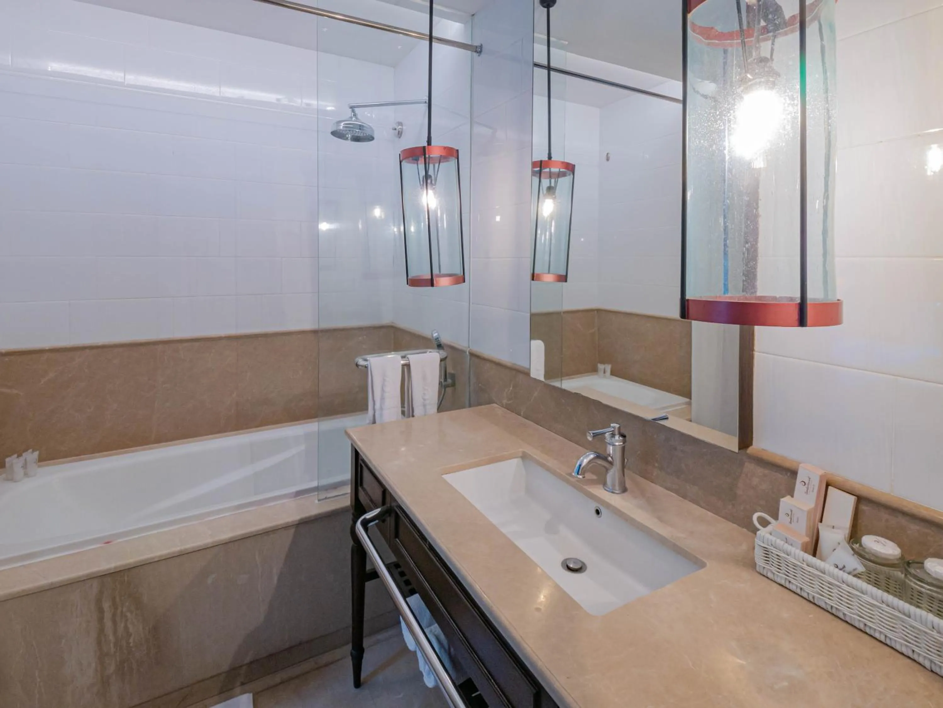 Bathroom in Jambuluwuk Oceano Seminyak Hotel