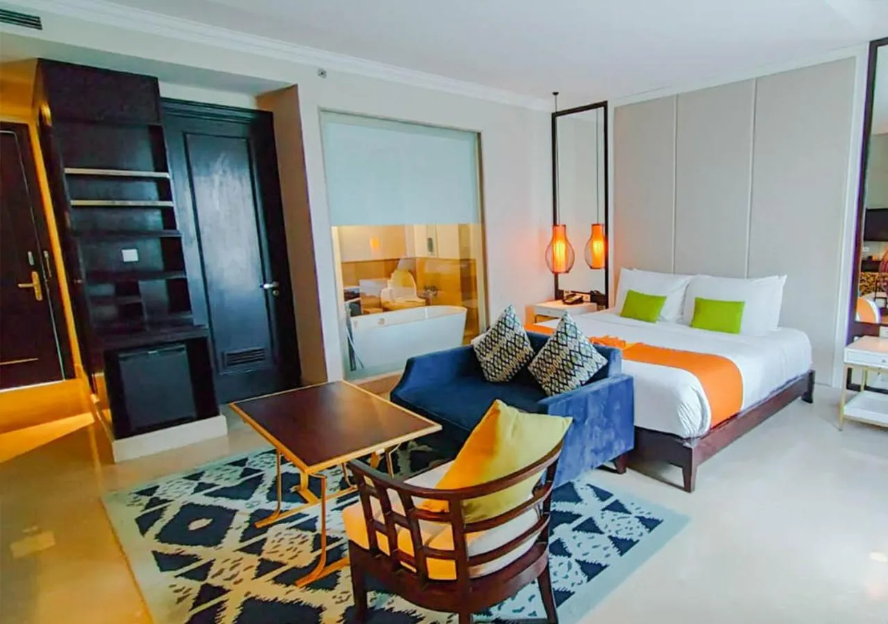 Bedroom, Bed in Jambuluwuk Oceano Seminyak Hotel