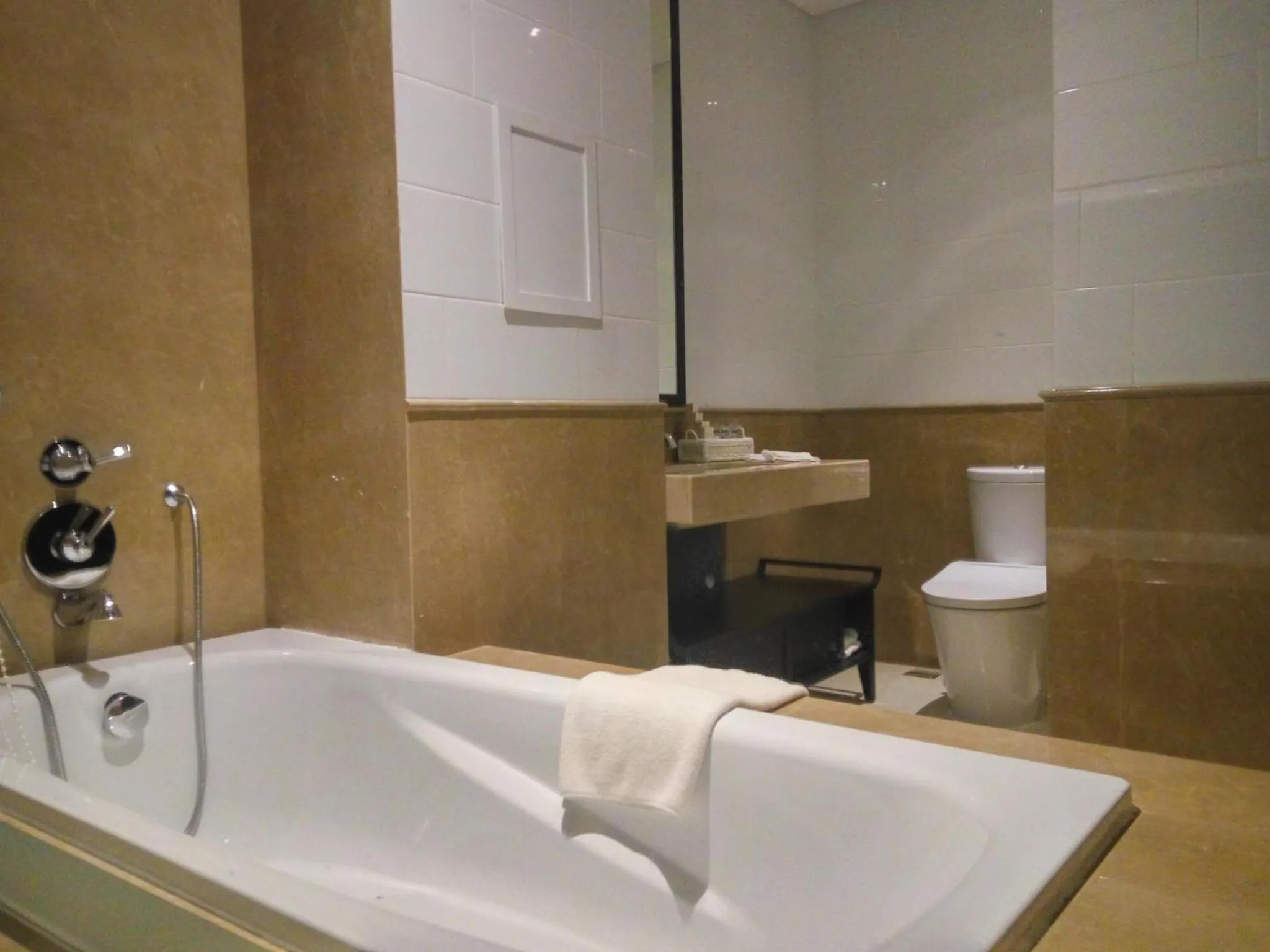 Bathroom in Jambuluwuk Oceano Seminyak Hotel