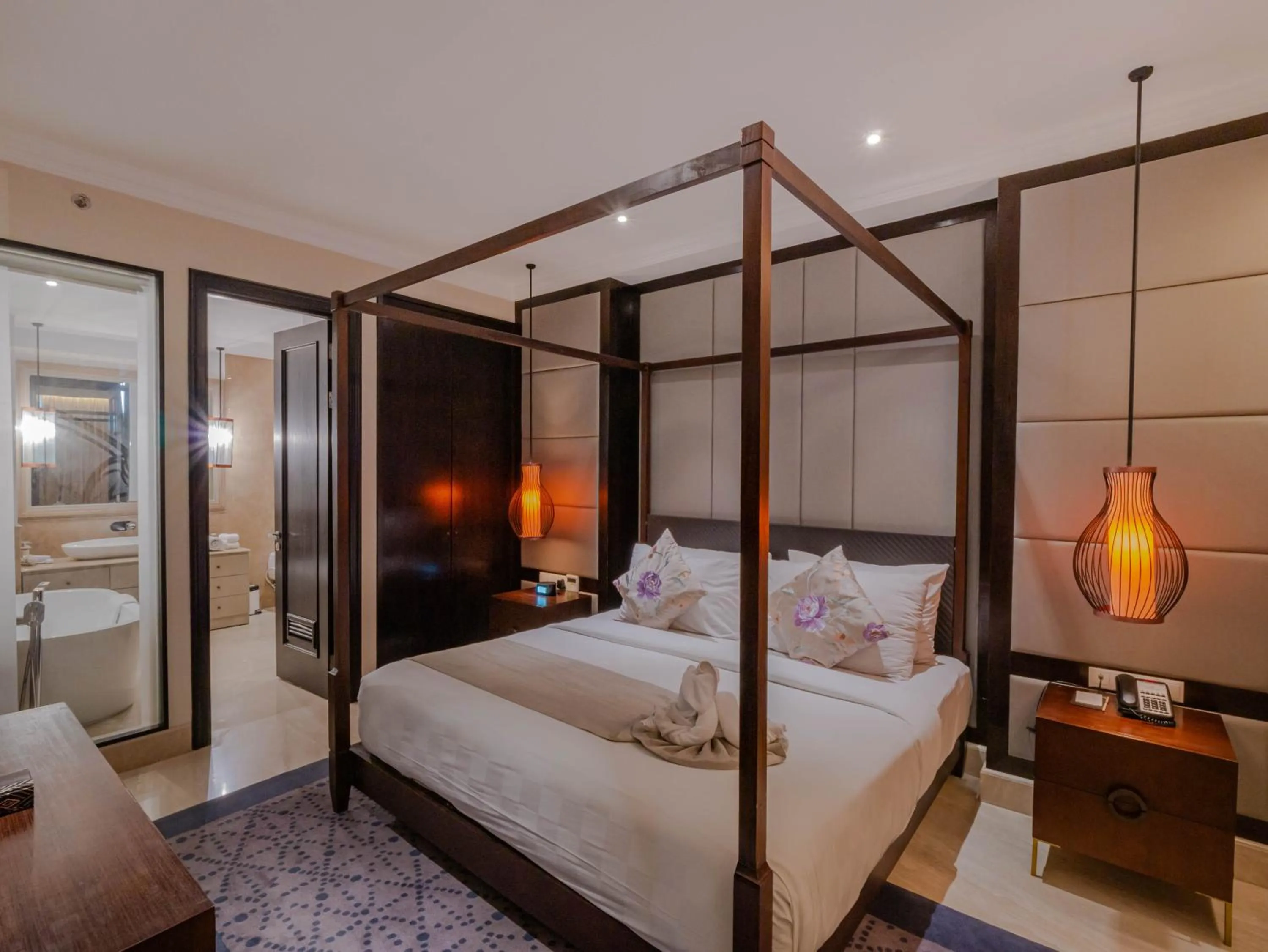 Bed in Jambuluwuk Oceano Seminyak Hotel