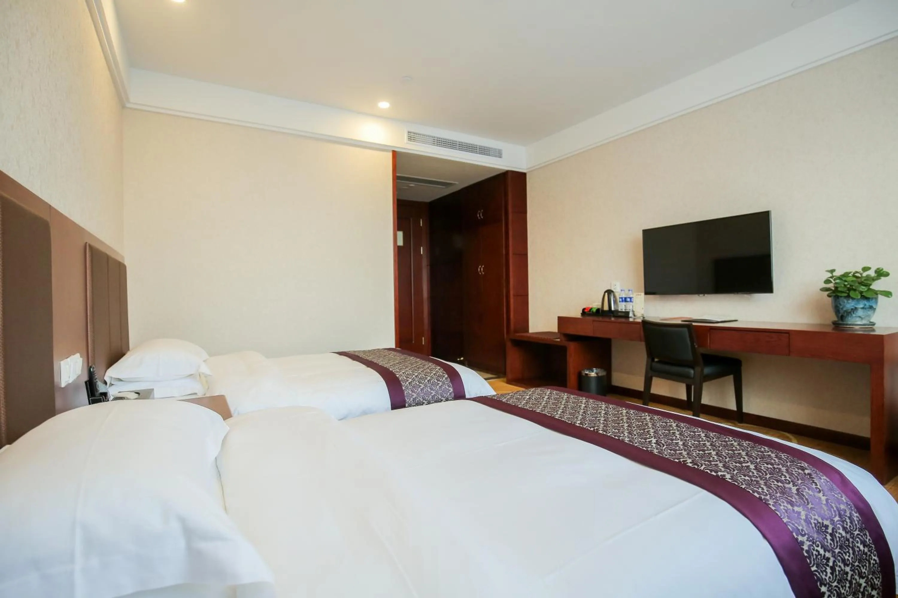 bunk bed, Bed in New Knight Royal Hotel Airport and International Resort