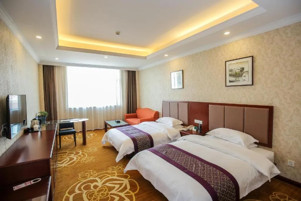 Photo of the whole room, Bed in New Knight Royal Hotel Airport and International Resort